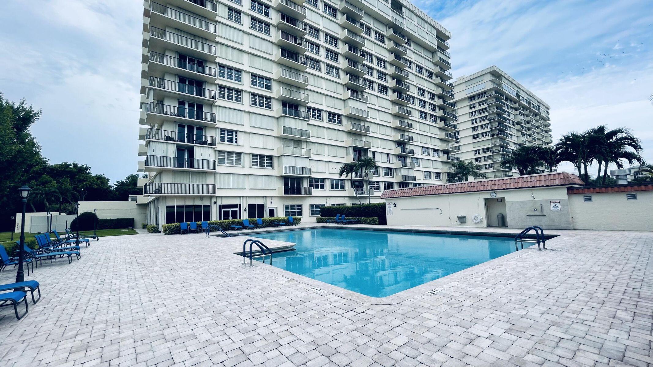 2121 N Ocean Boulevard 207