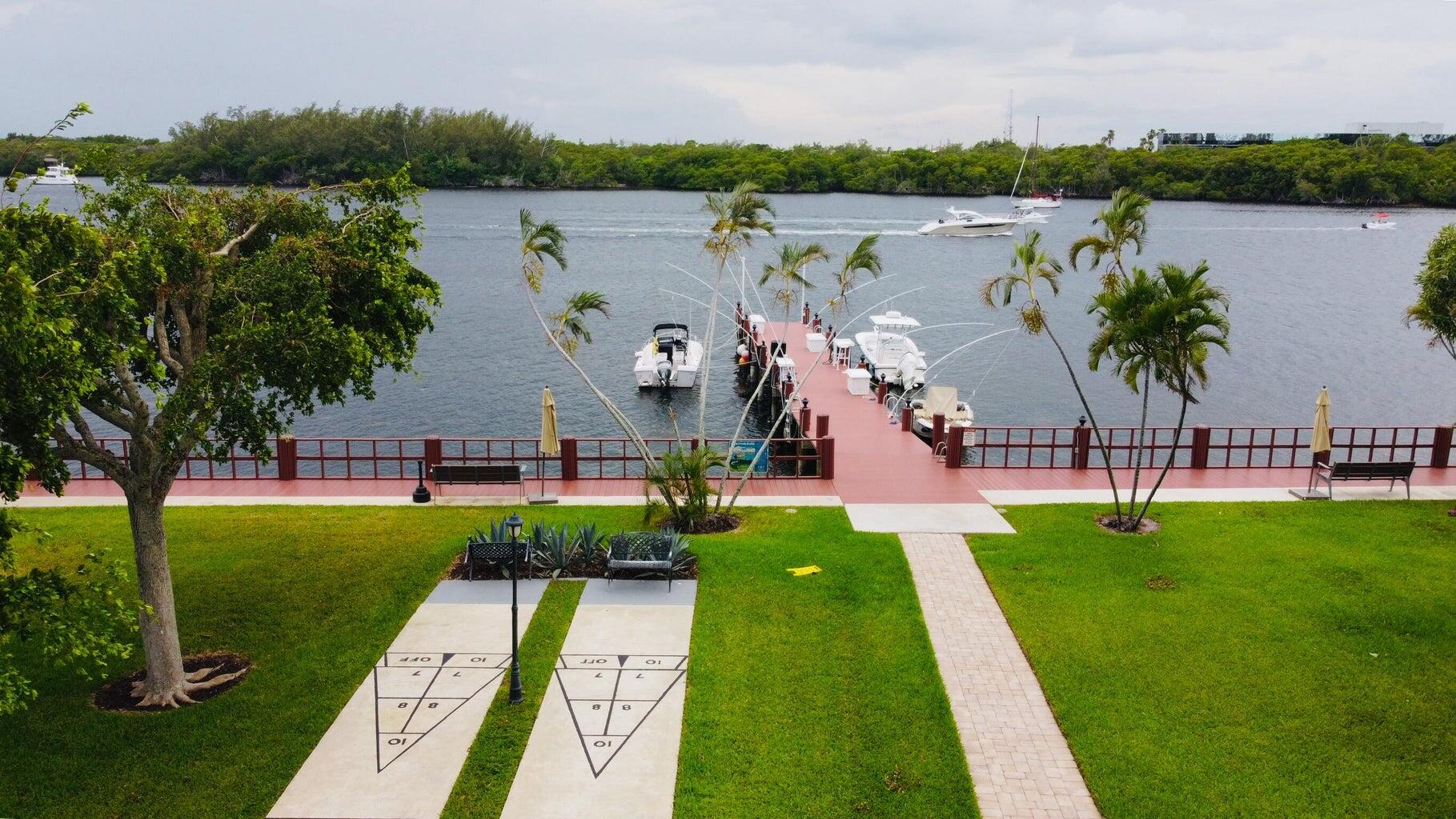 2121 N Ocean Boulevard 207