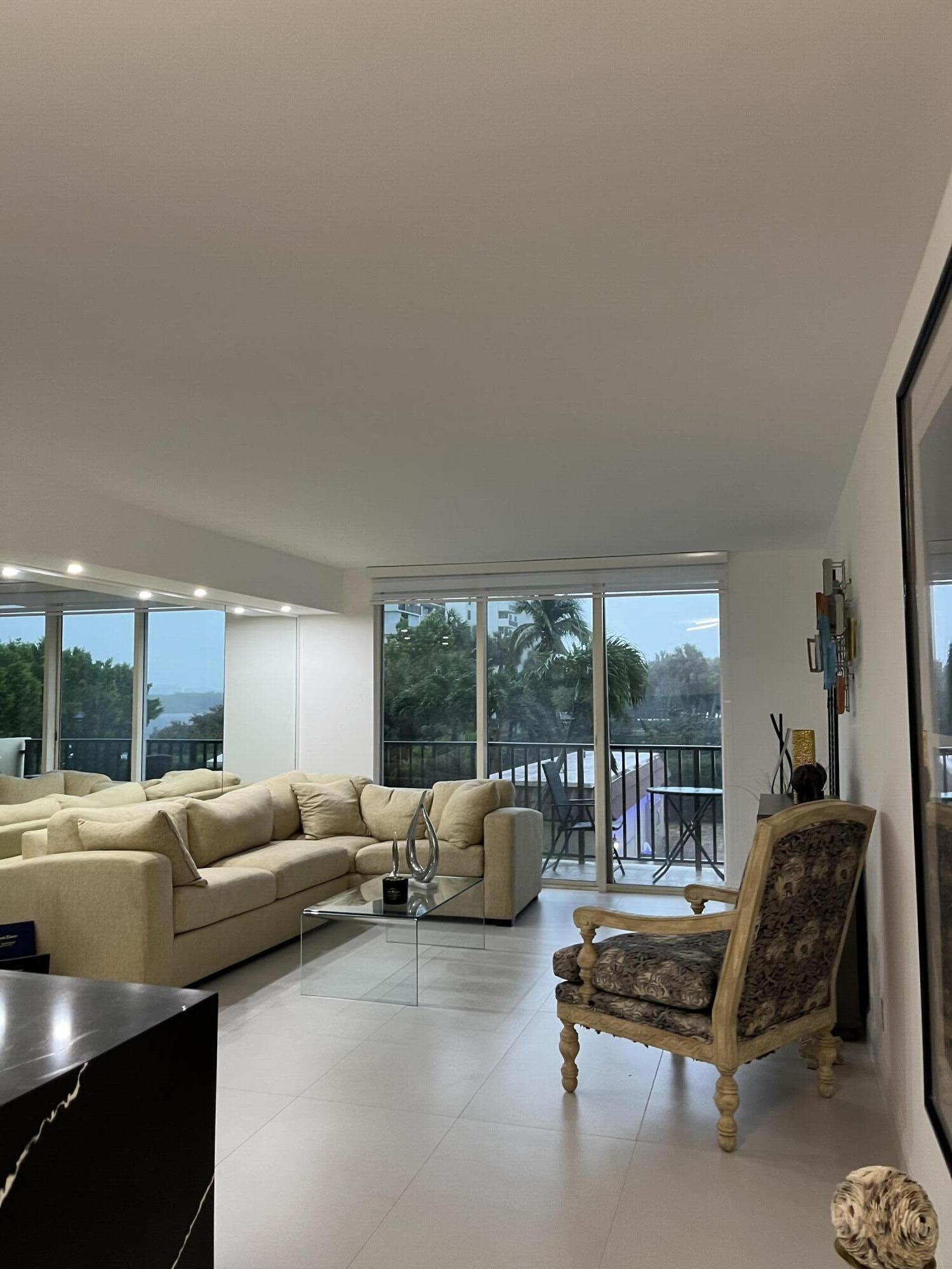 2121 N Ocean Boulevard 207