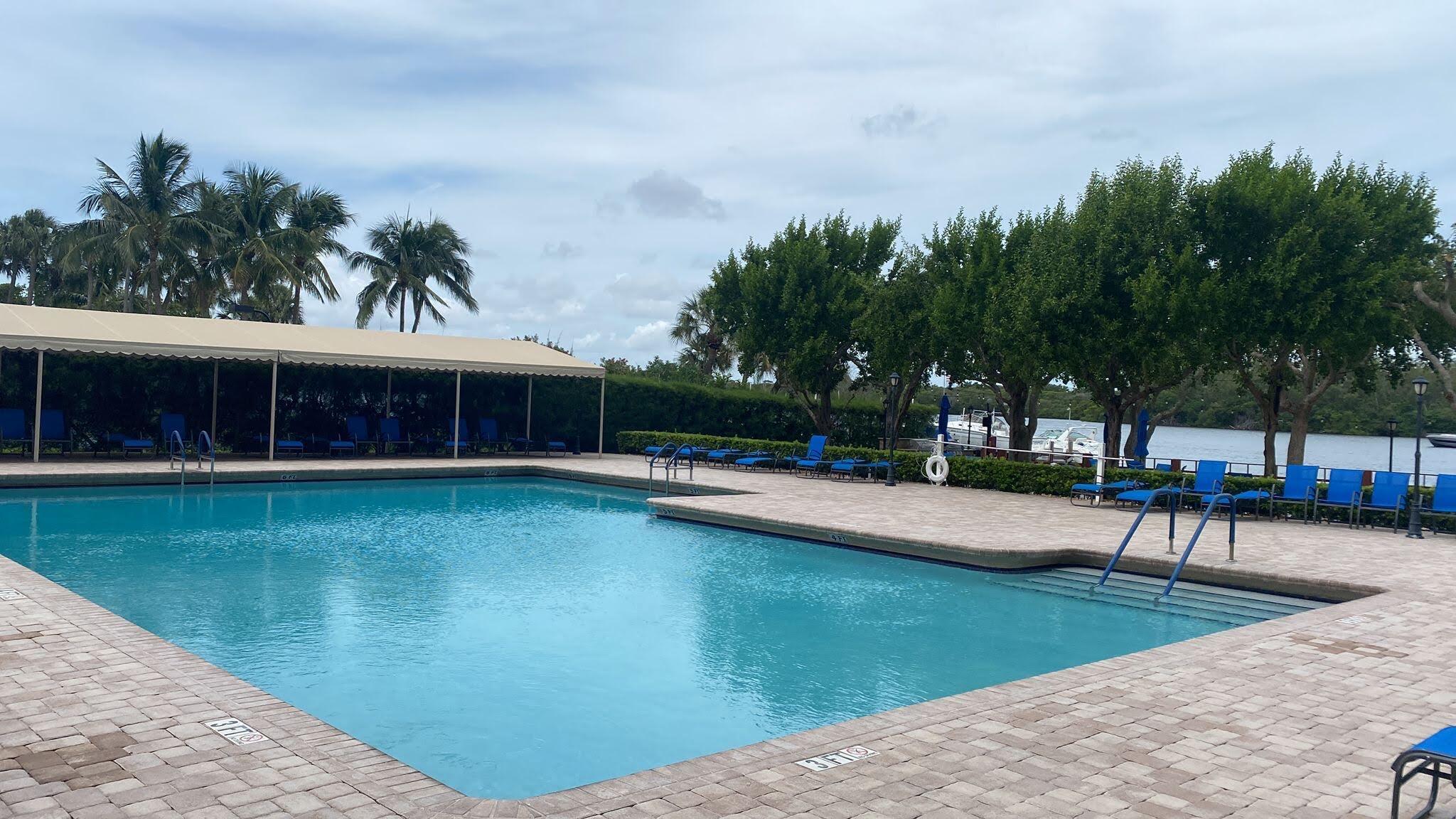 2121 N Ocean Boulevard 207