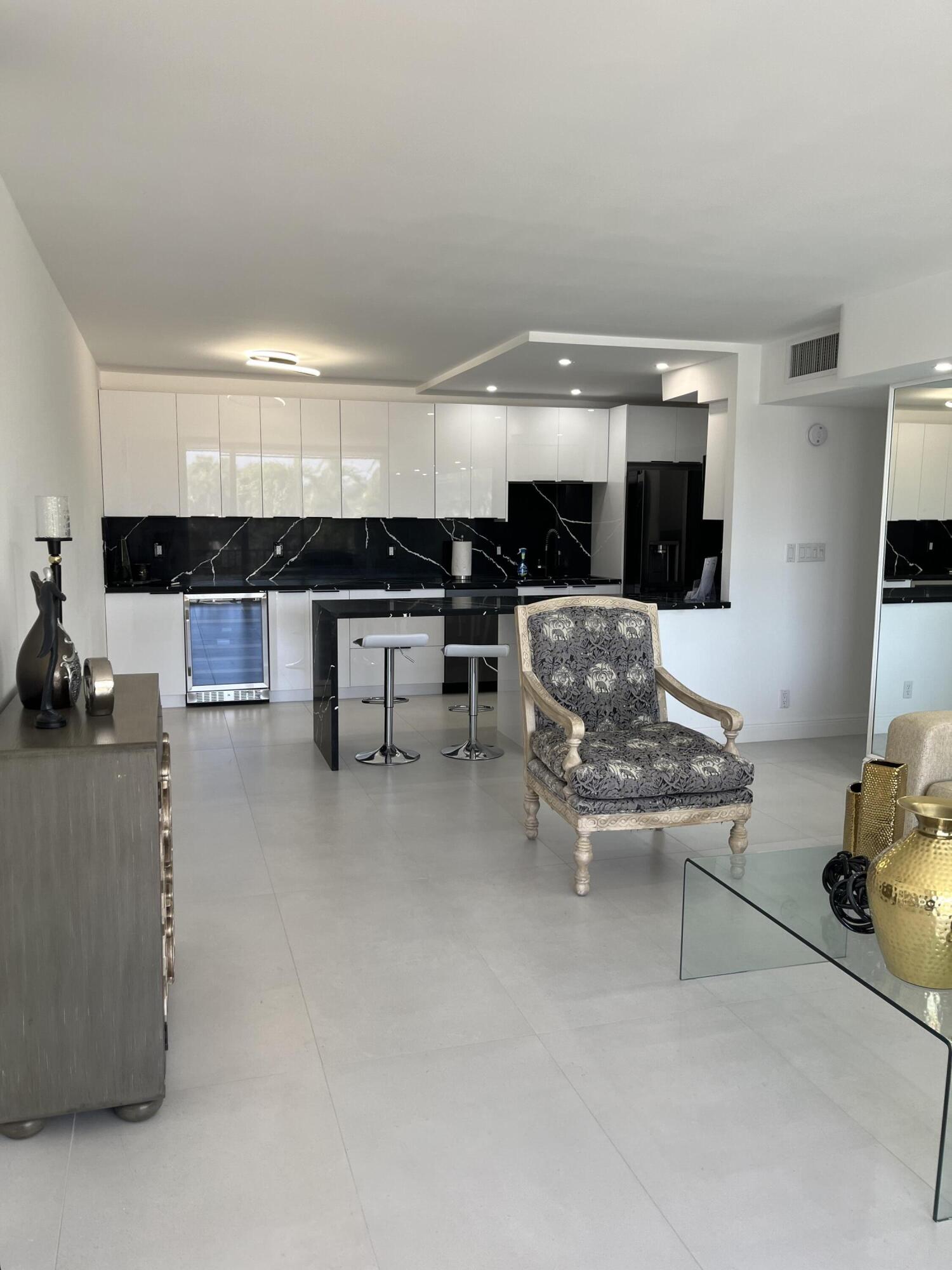 2121 N Ocean Boulevard 207