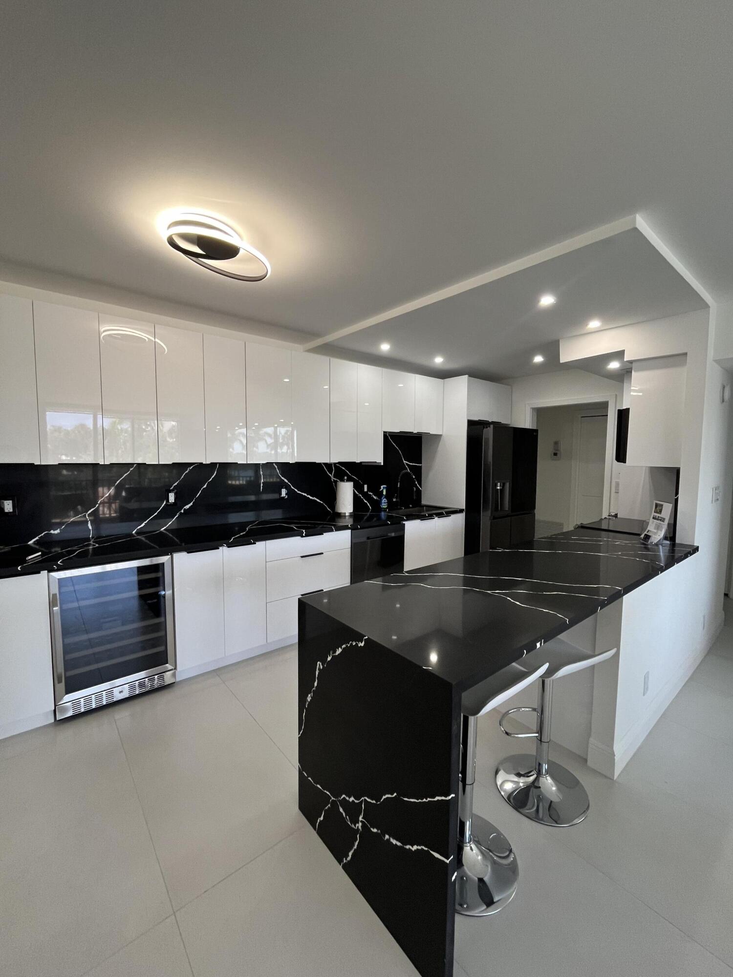 2121 N Ocean Boulevard 207