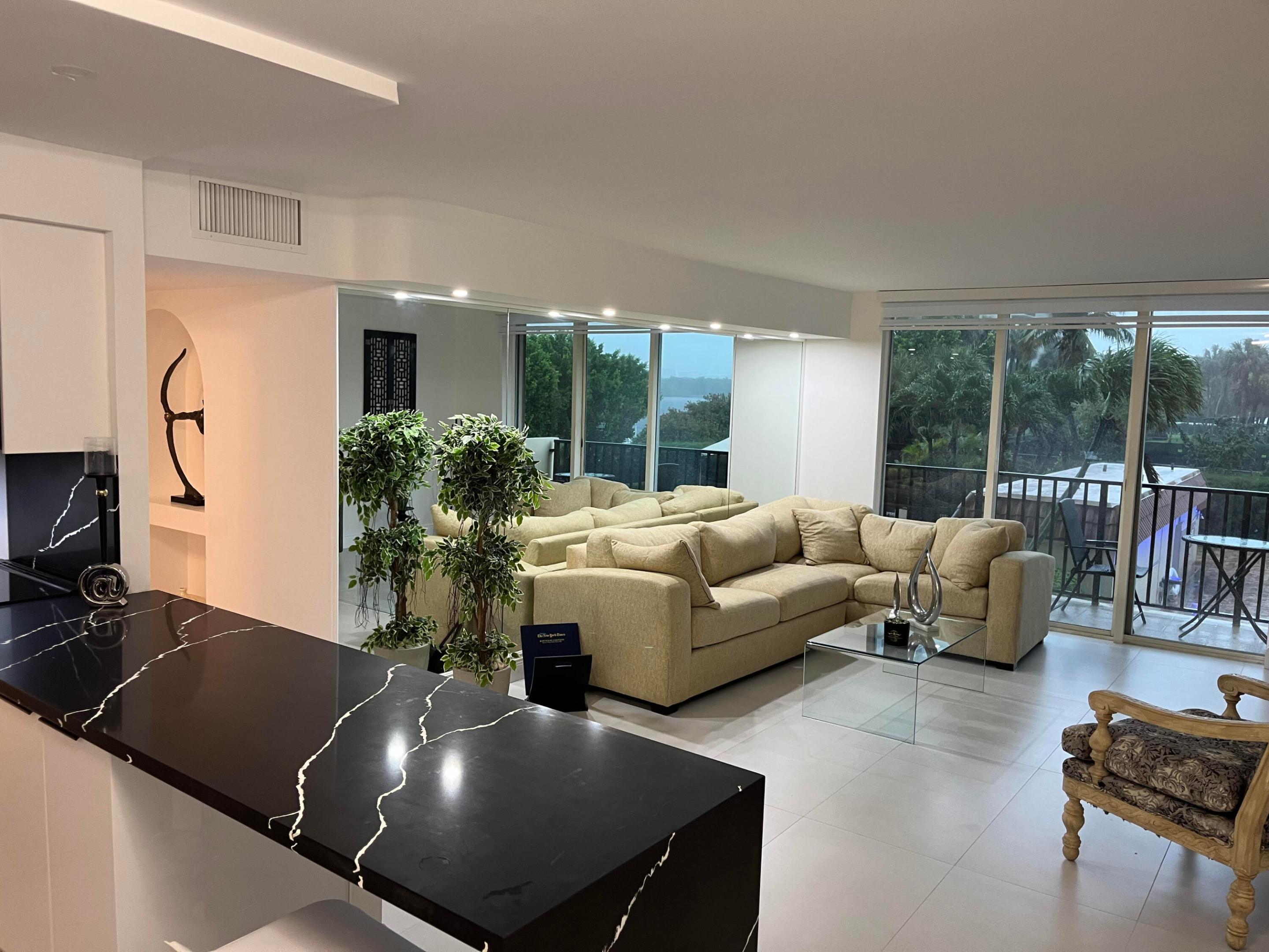 2121 N Ocean Boulevard 207