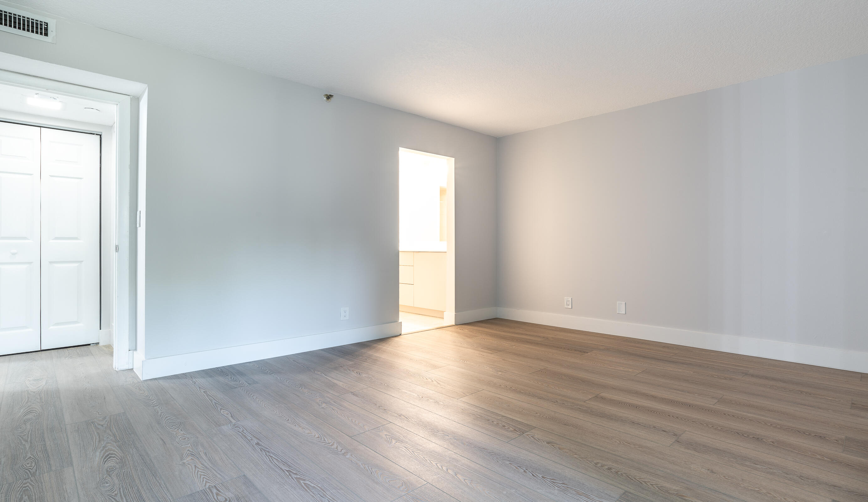 1850 Homewood Boulevard 216