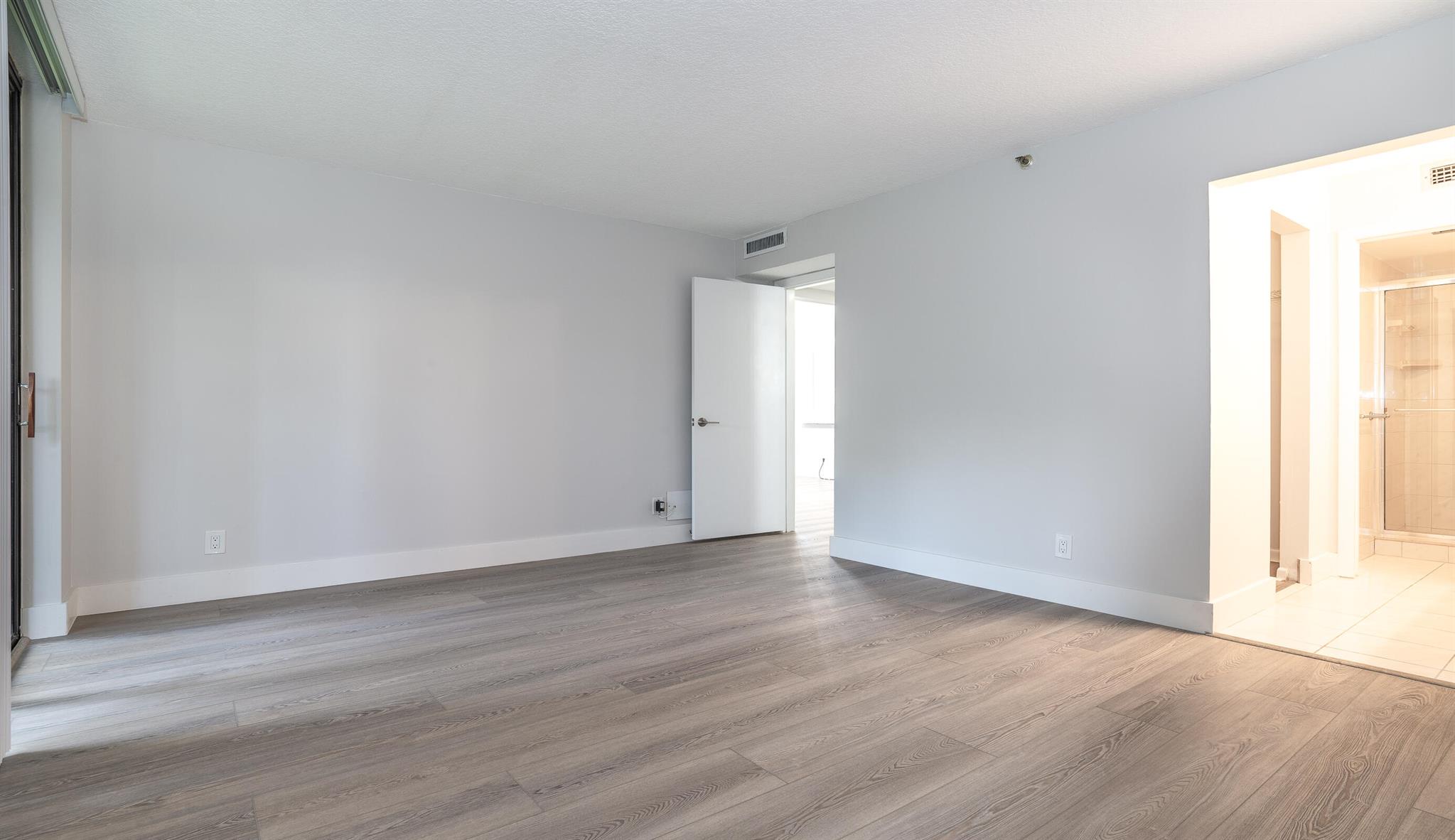 1850 Homewood Boulevard 216