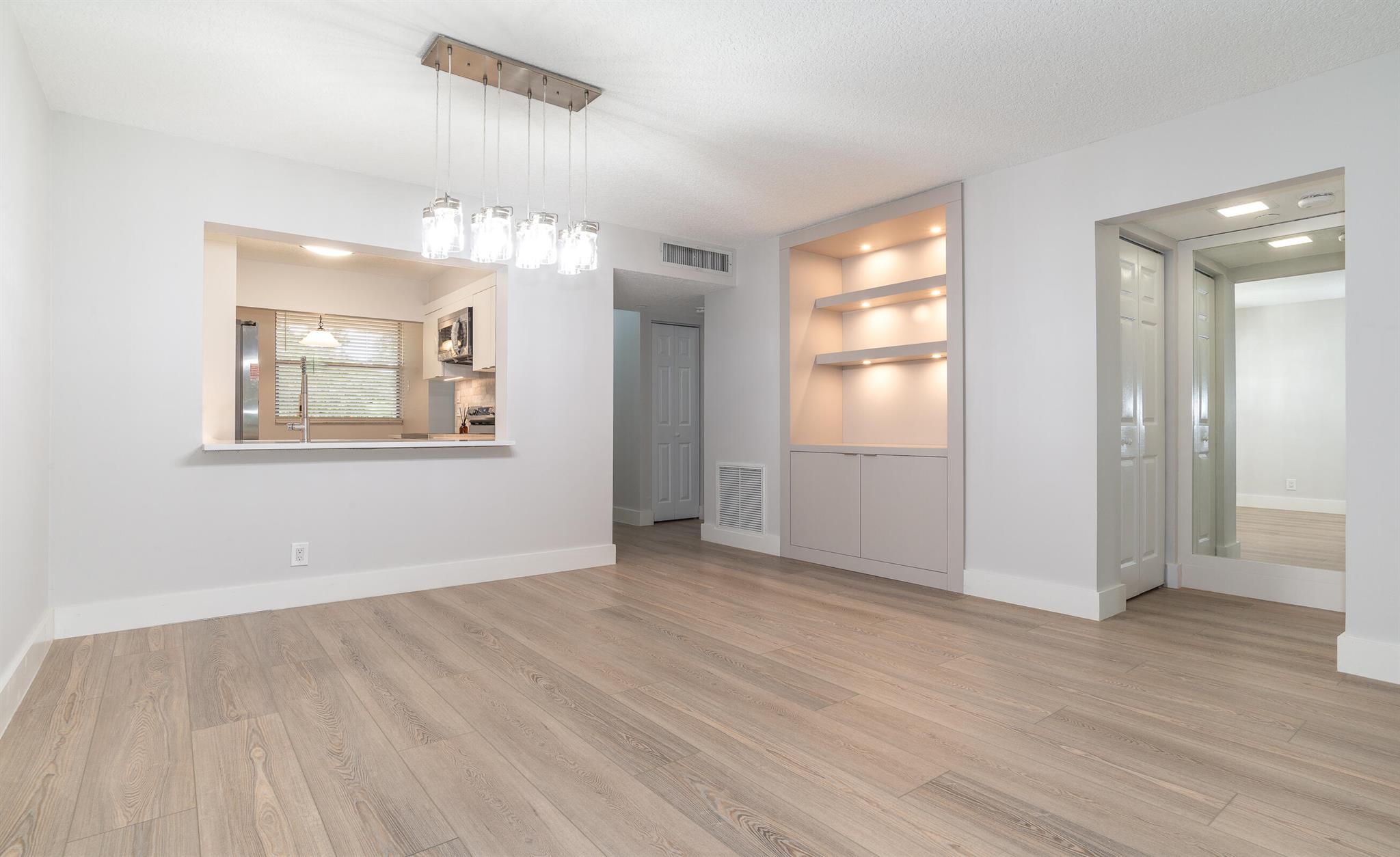 1850 Homewood Boulevard 216