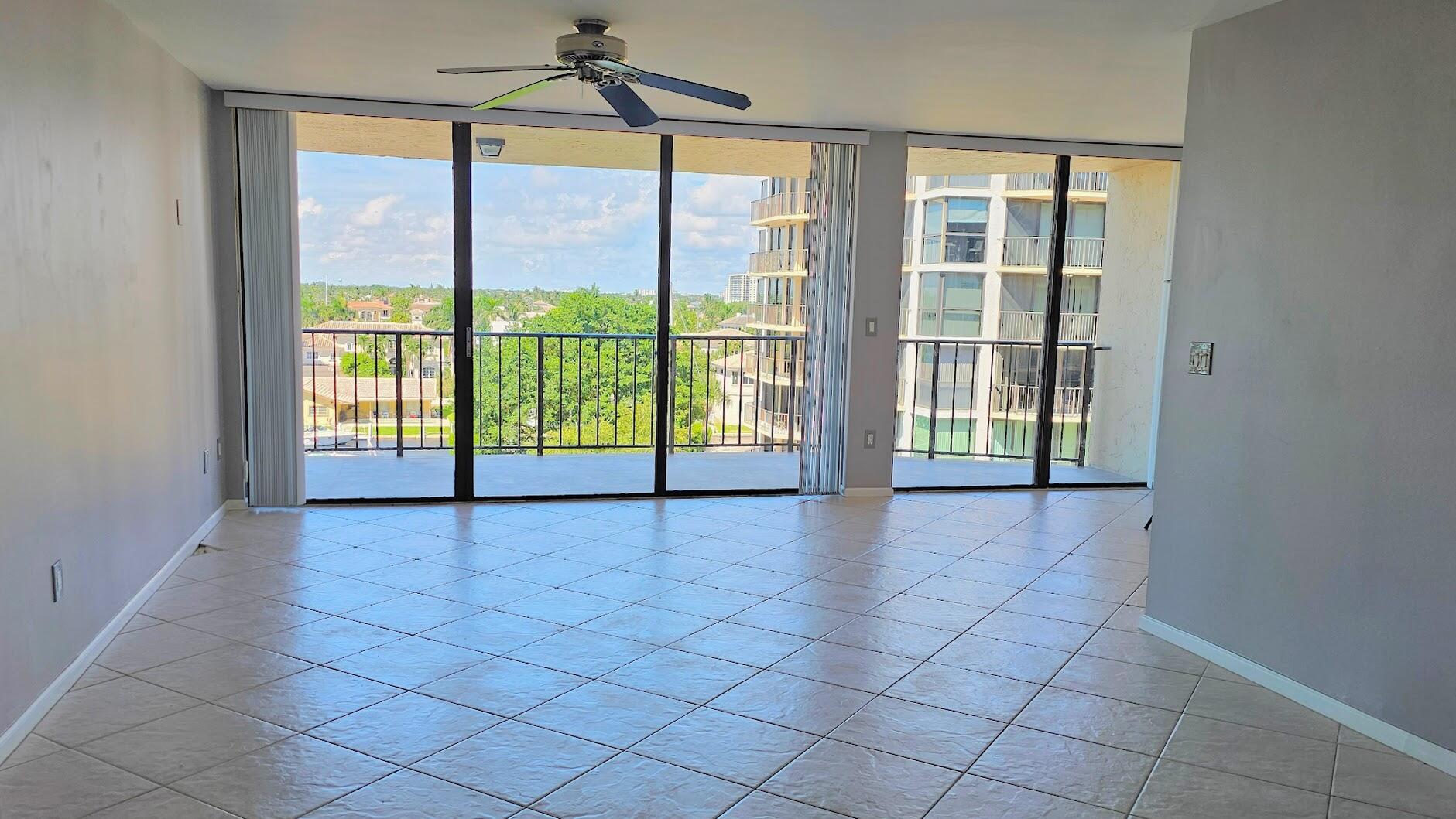 859 Jeffery Street 608