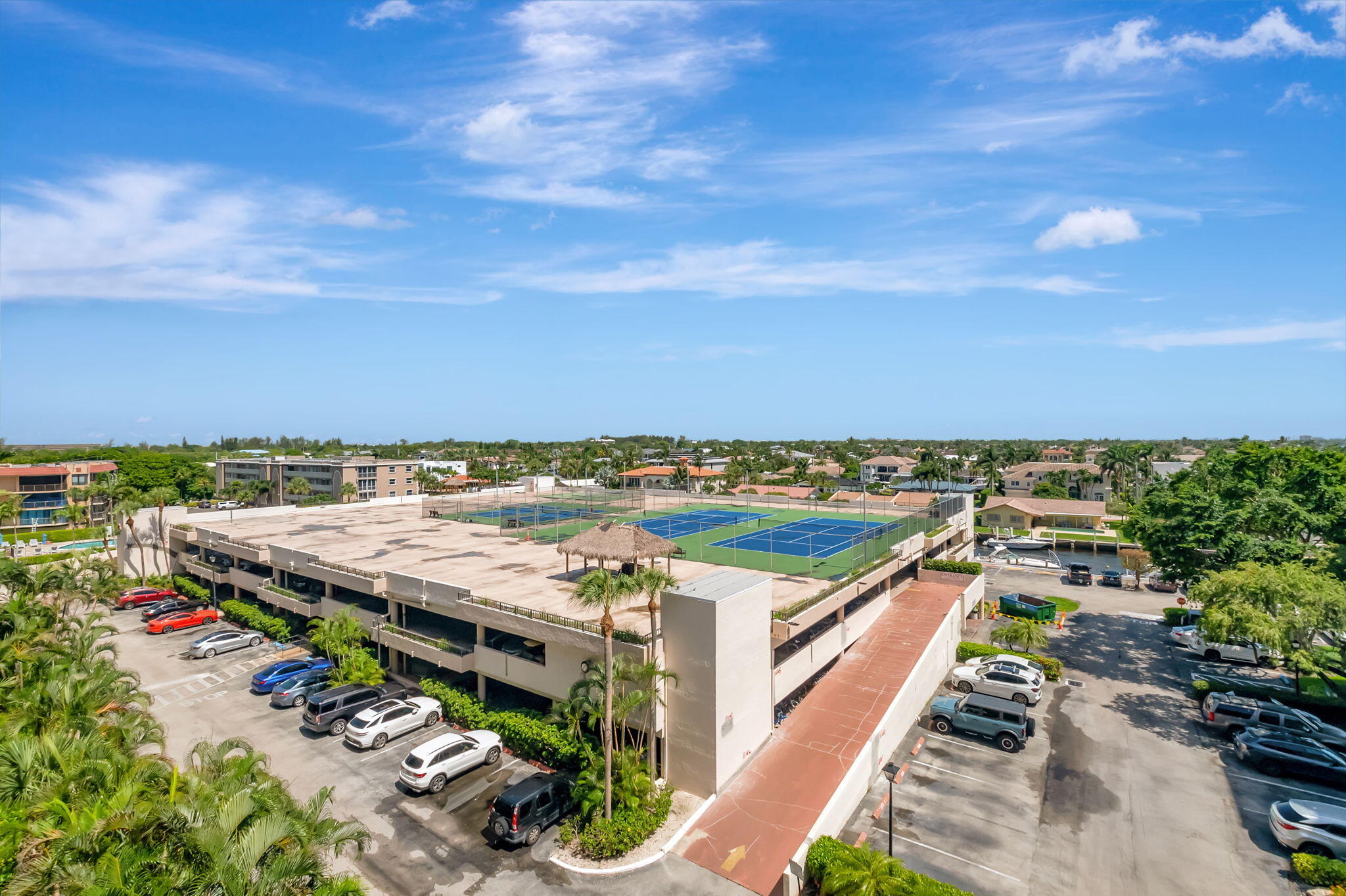 859 Jeffery Street 608