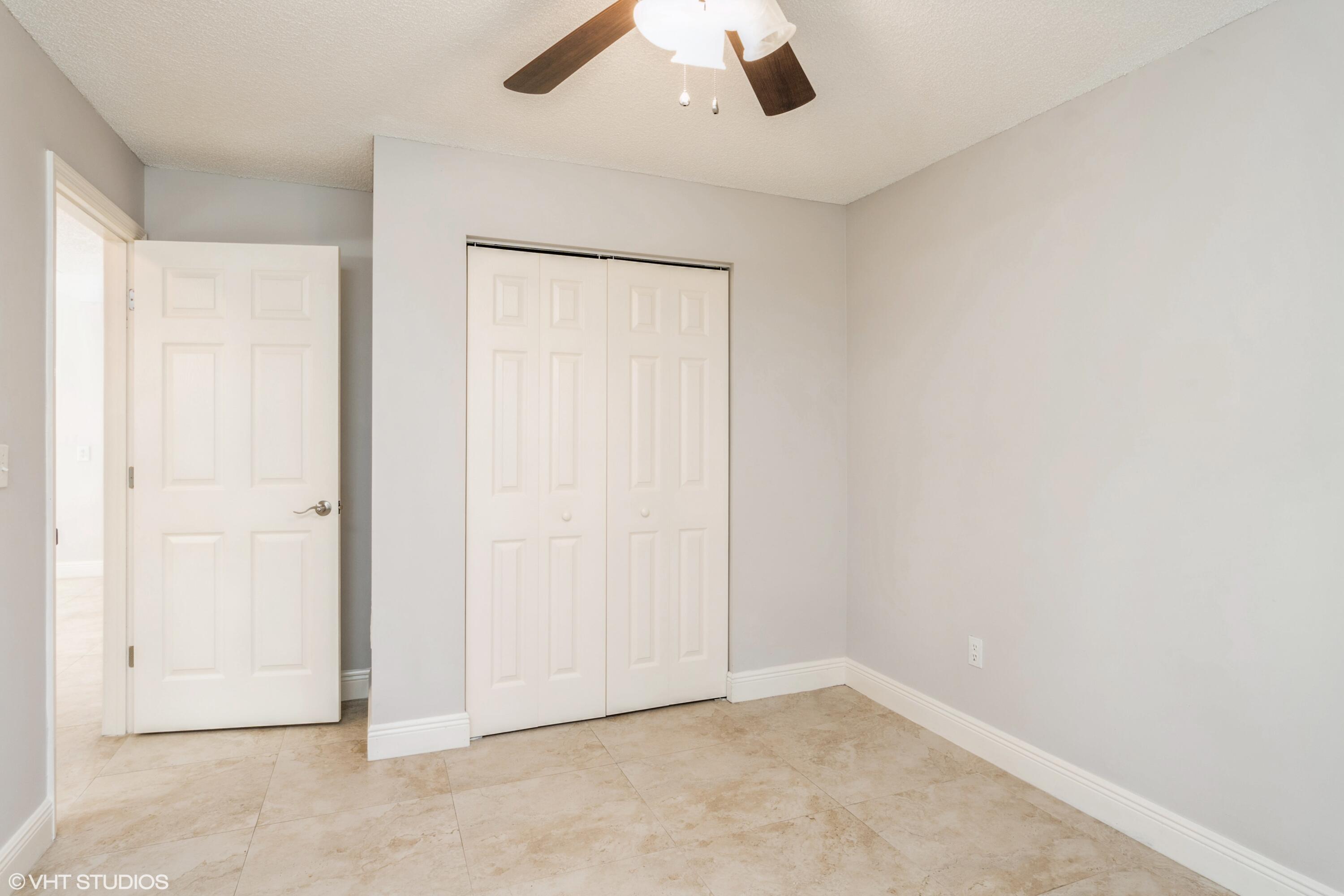 6690 Canary Palm Circle