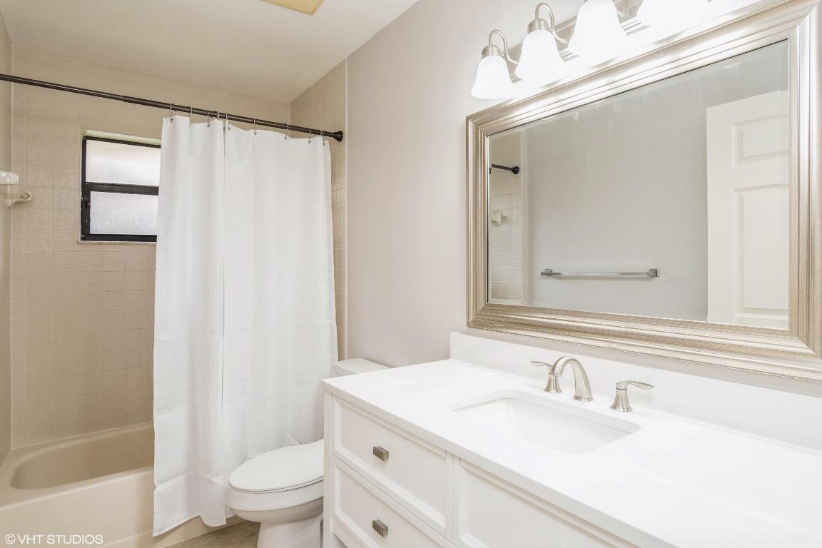 6690 Canary Palm Circle