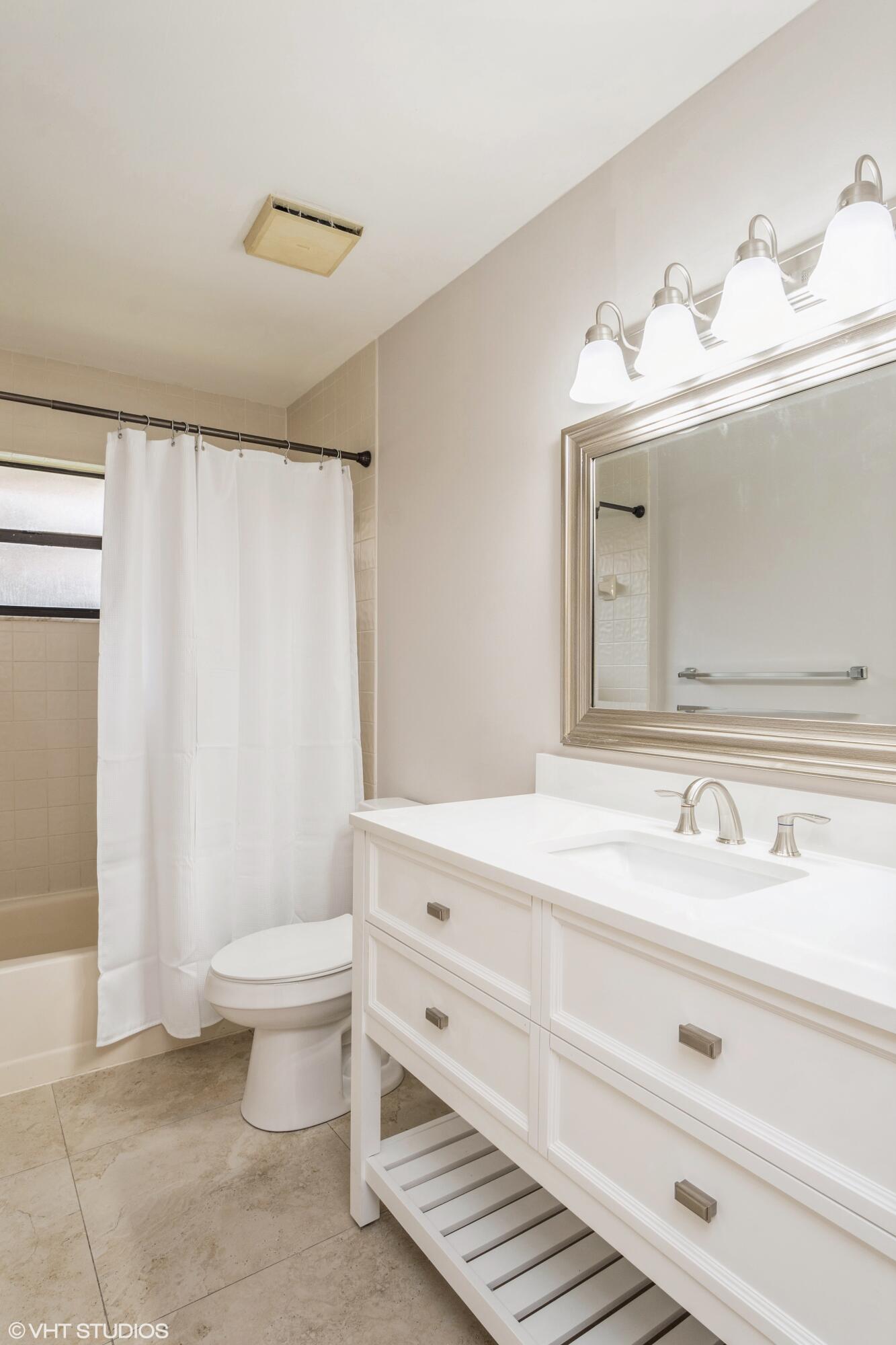 6690 Canary Palm Circle