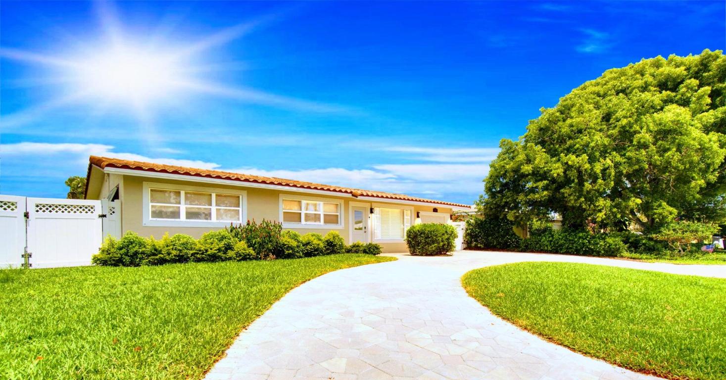 3811 NE 22nd Way, Lighthouse Point