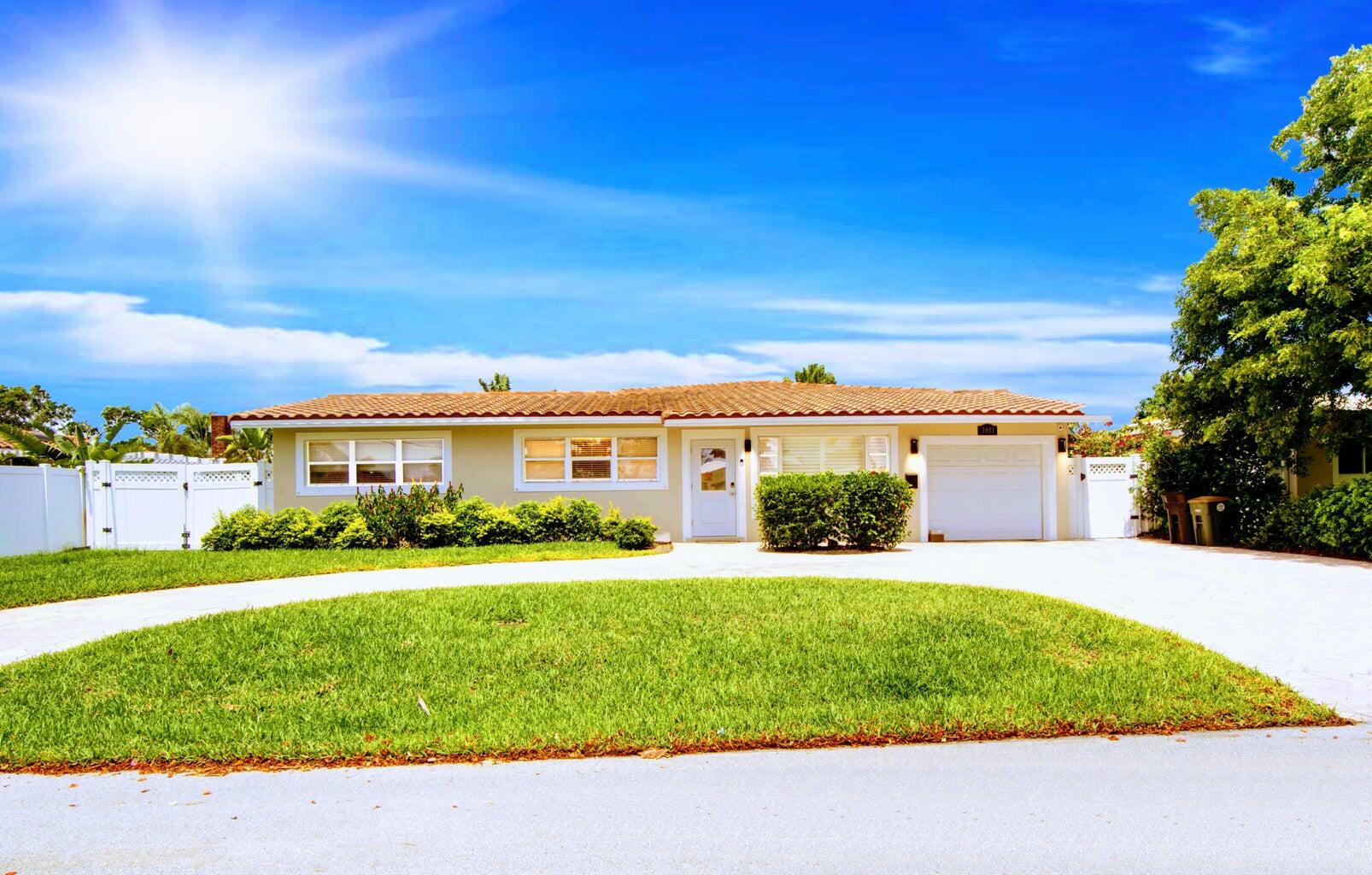 3811 NE 22nd Way, Lighthouse Point