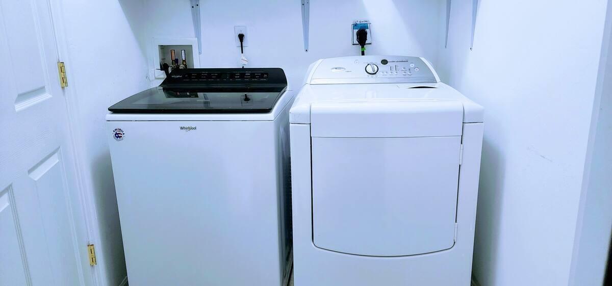 3811 NE 22nd Way, Lighthouse Point