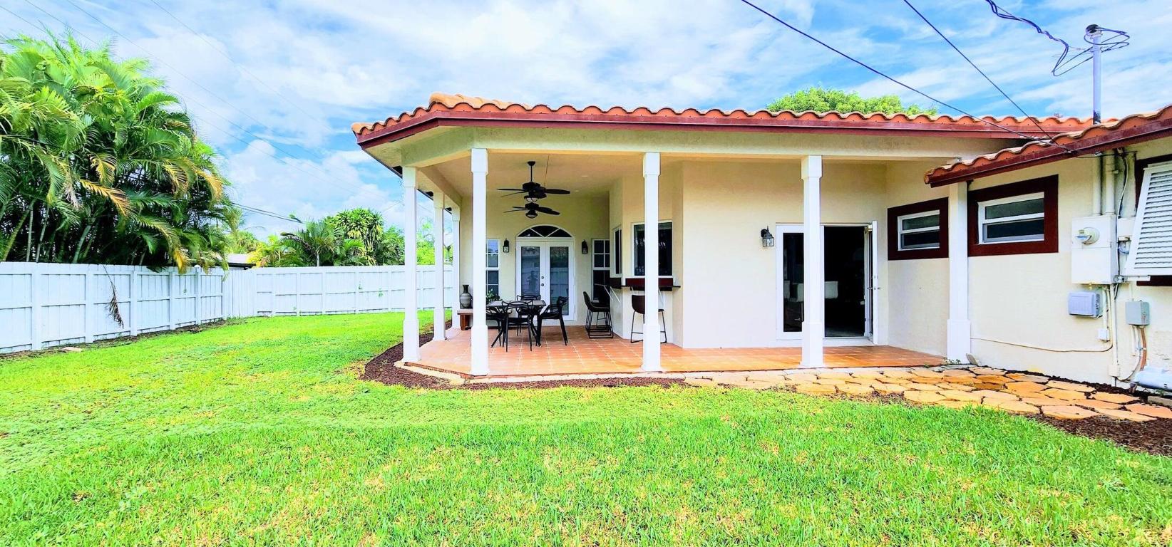 3811 NE 22nd Way, Lighthouse Point