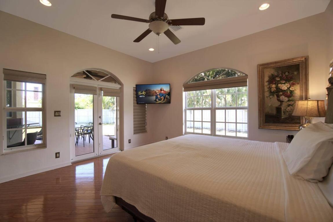 3811 NE 22nd Way, Lighthouse Point