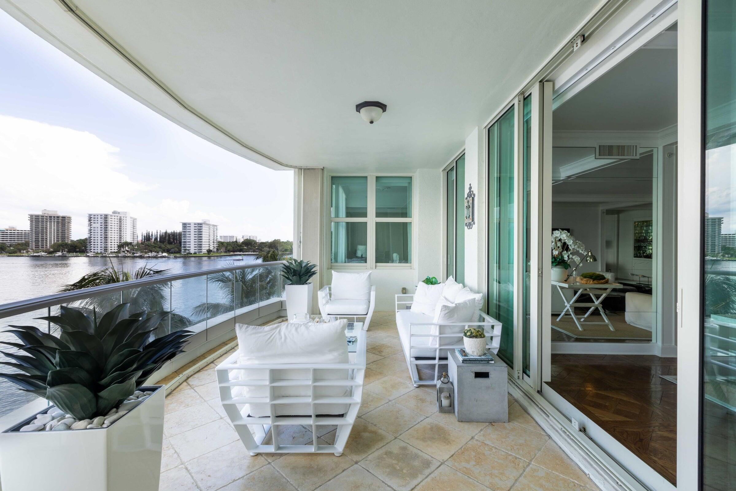 500 SE 5th Avenue 402s