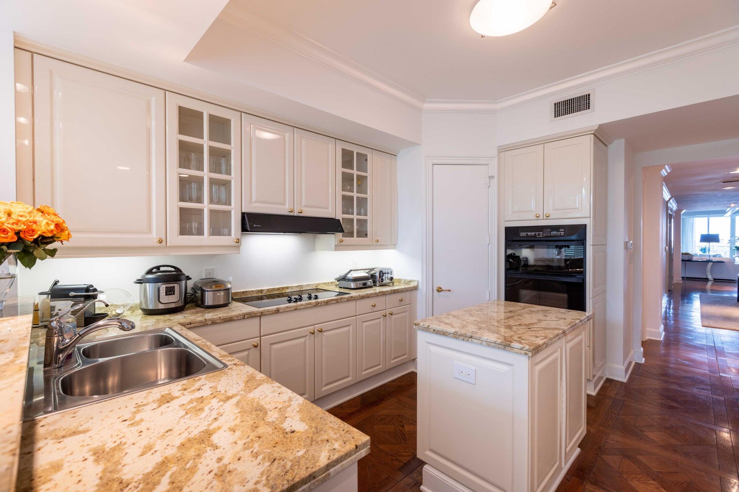 500 SE 5th Avenue 402s