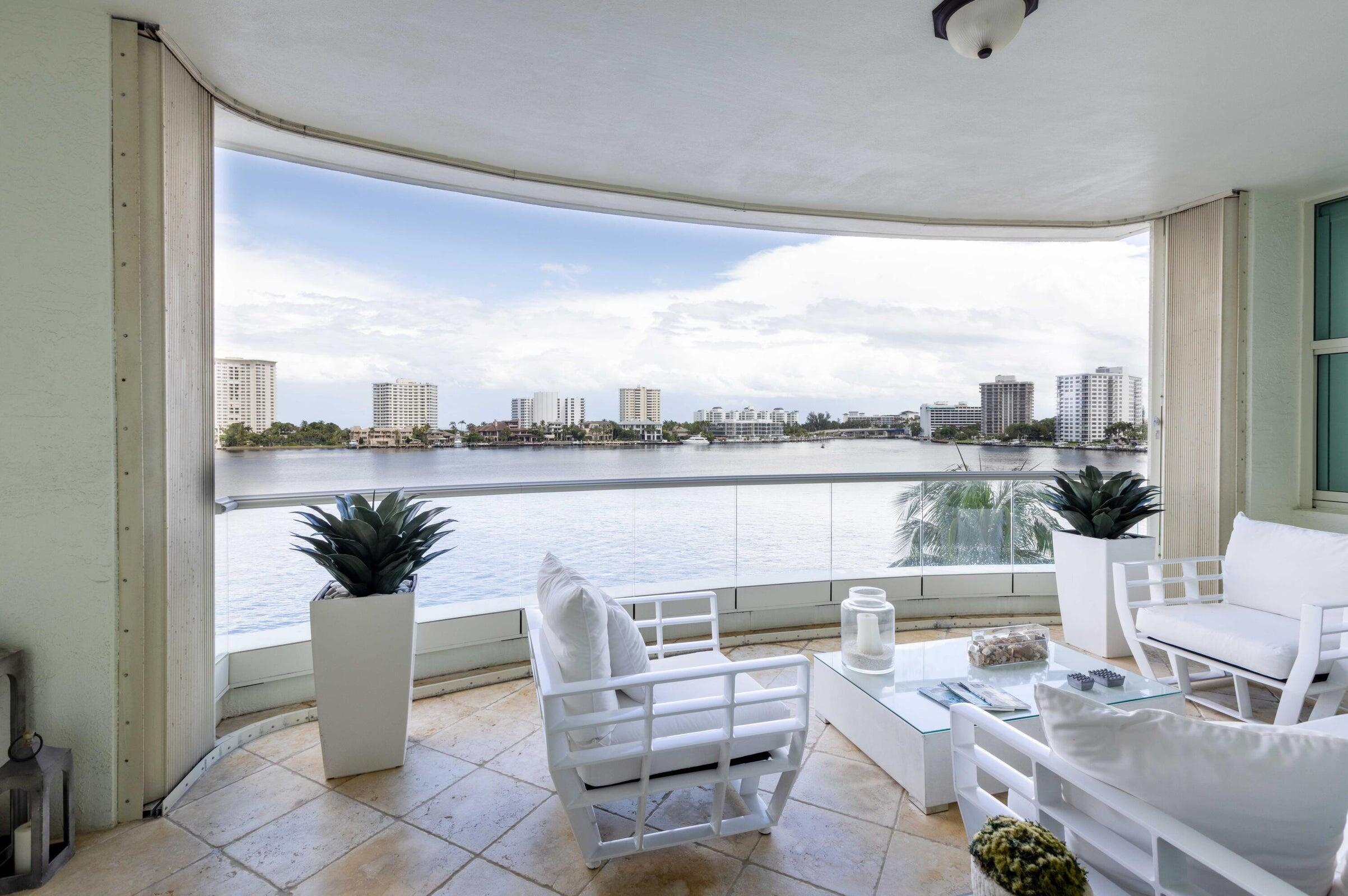 500 SE 5th Avenue 402s