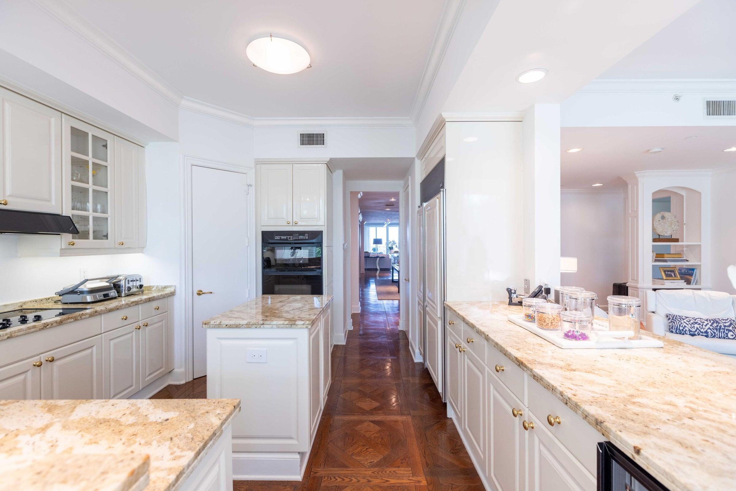 500 SE 5th Avenue 402s