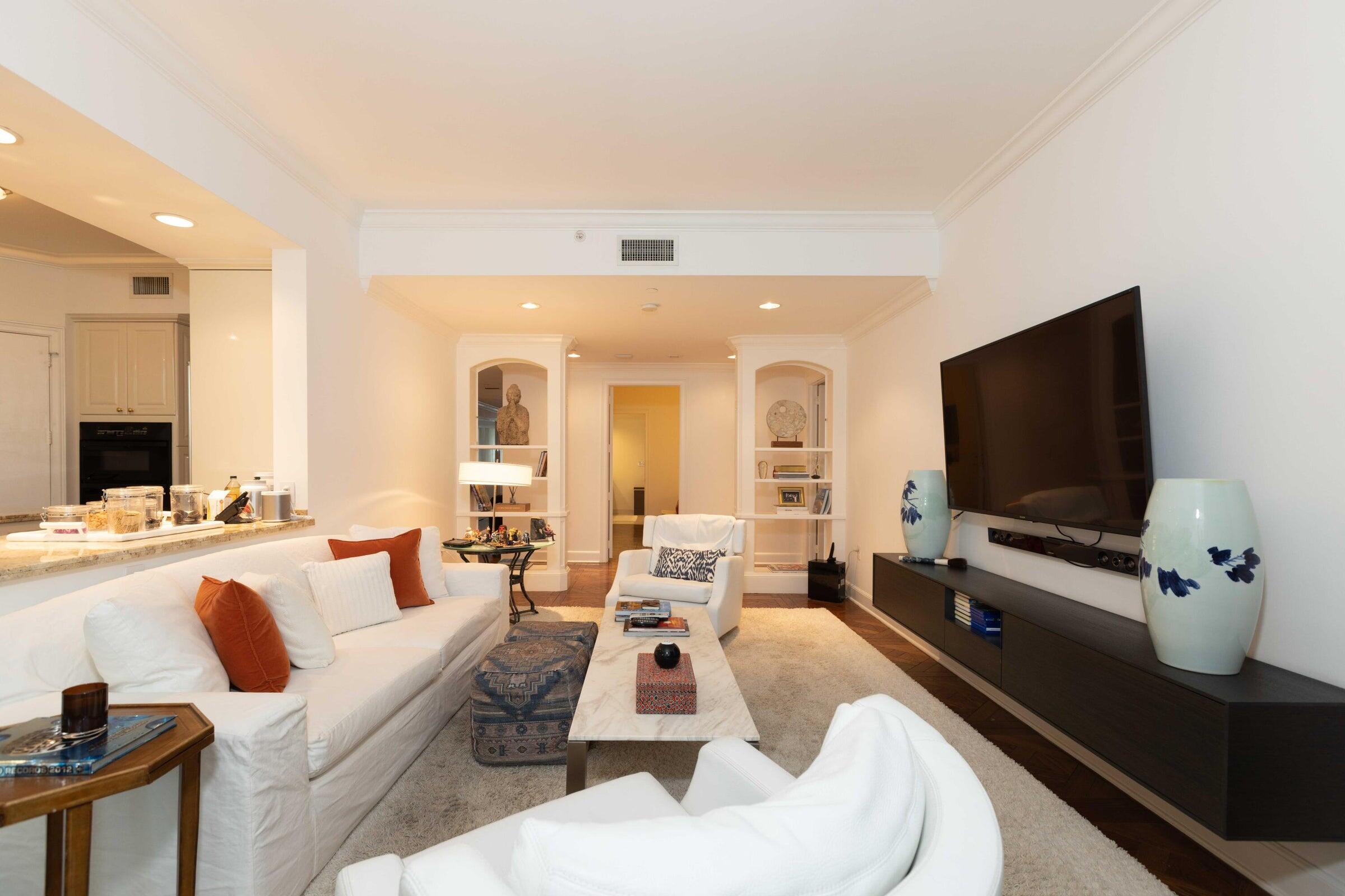 500 SE 5th Avenue 402s