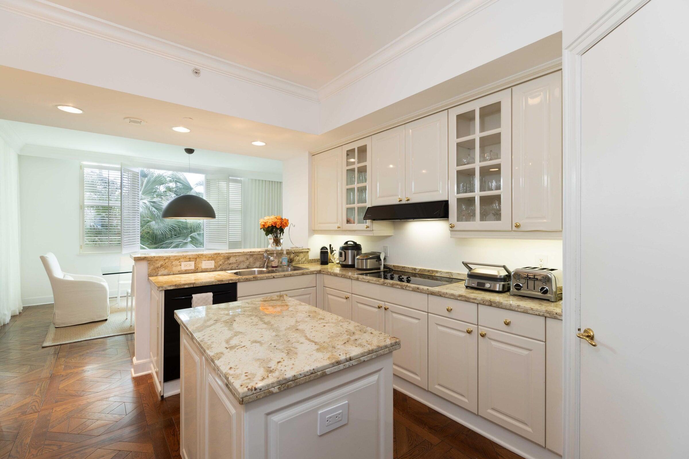 500 SE 5th Avenue 402s