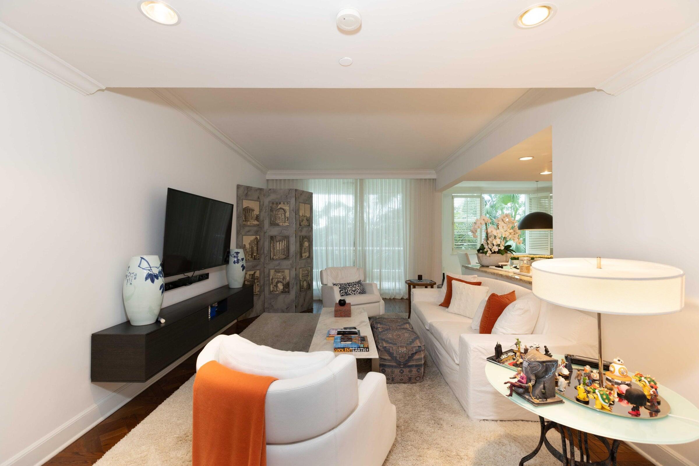 500 SE 5th Avenue 402s