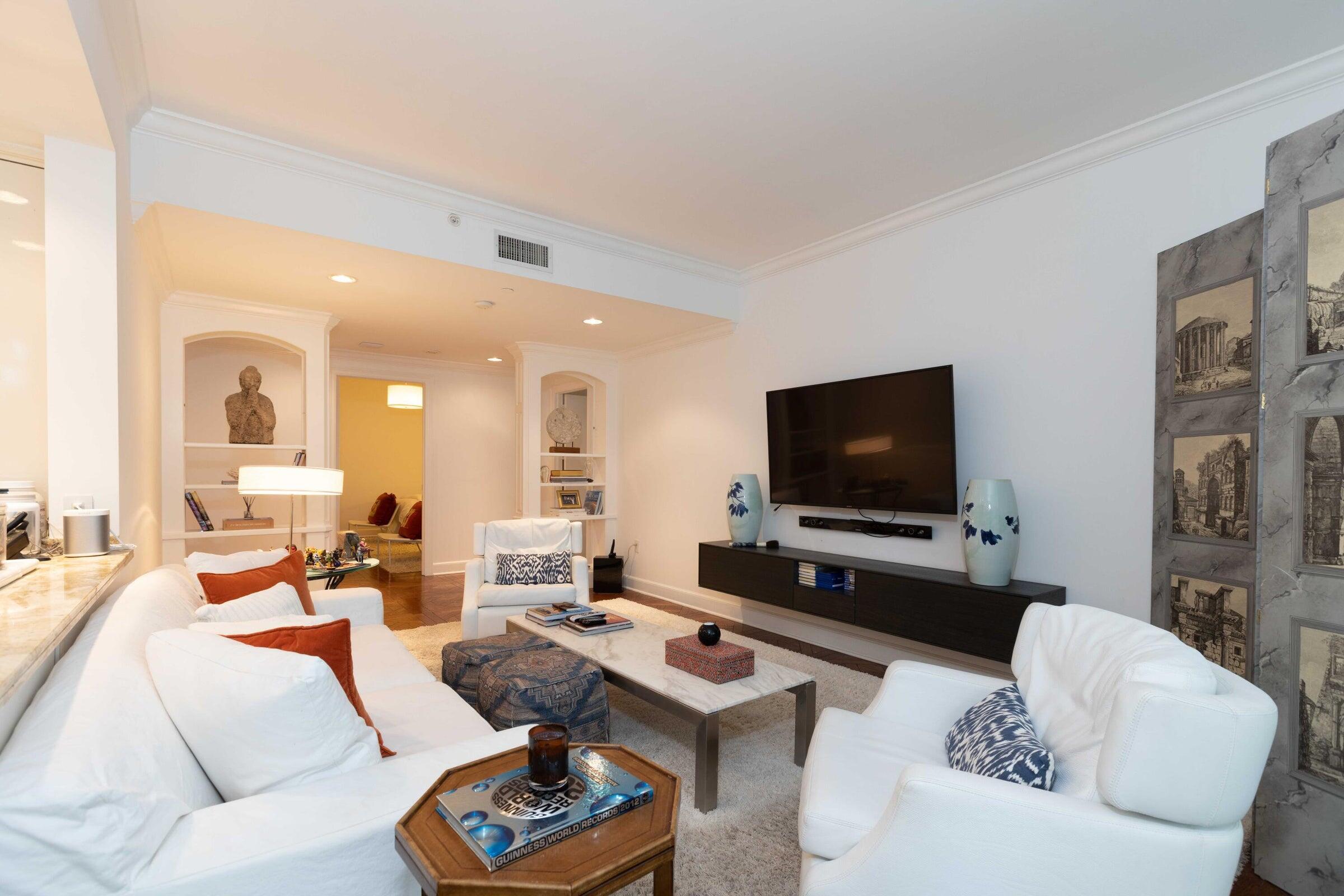 500 SE 5th Avenue 402s