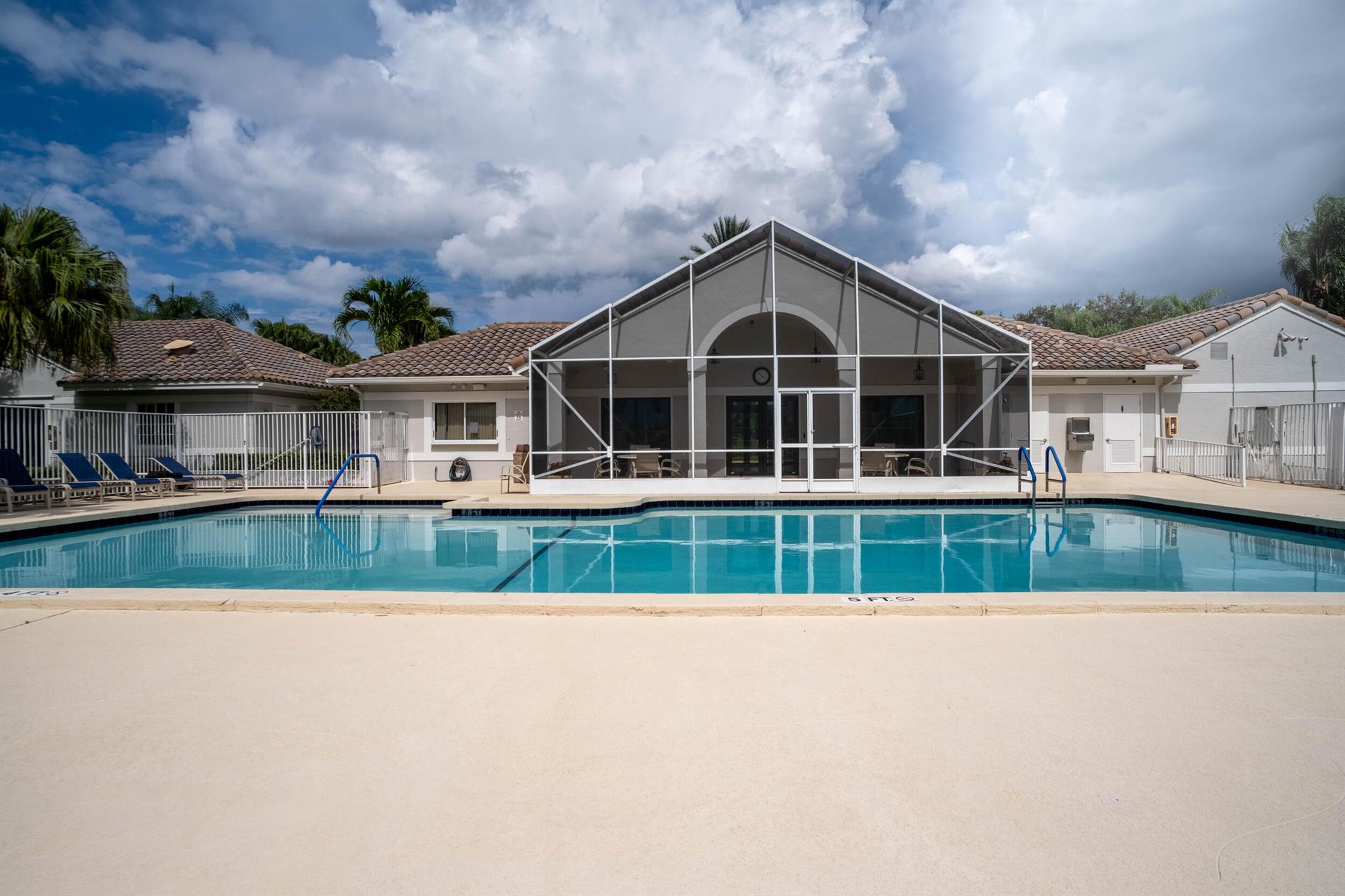 7564 Stirling Bridge Boulevard N