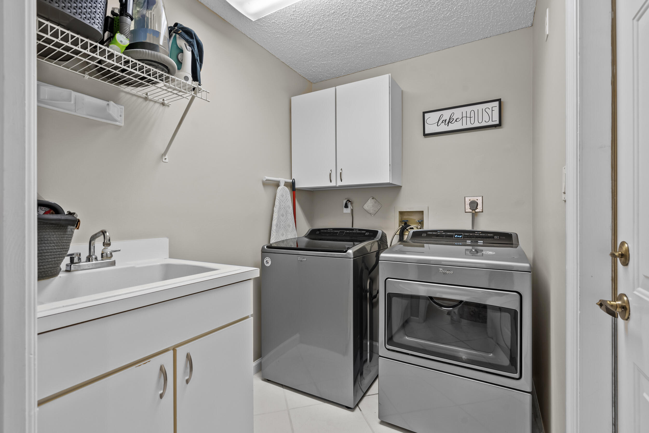 7564 Stirling Bridge Boulevard N