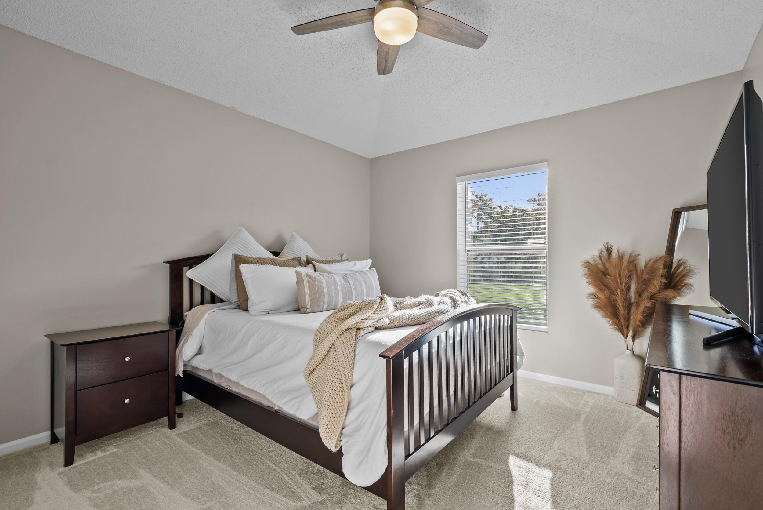 7564 Stirling Bridge Boulevard N