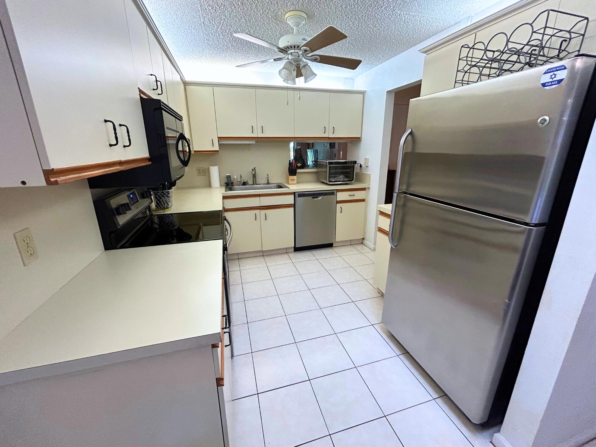 10058 Laurelwood Place