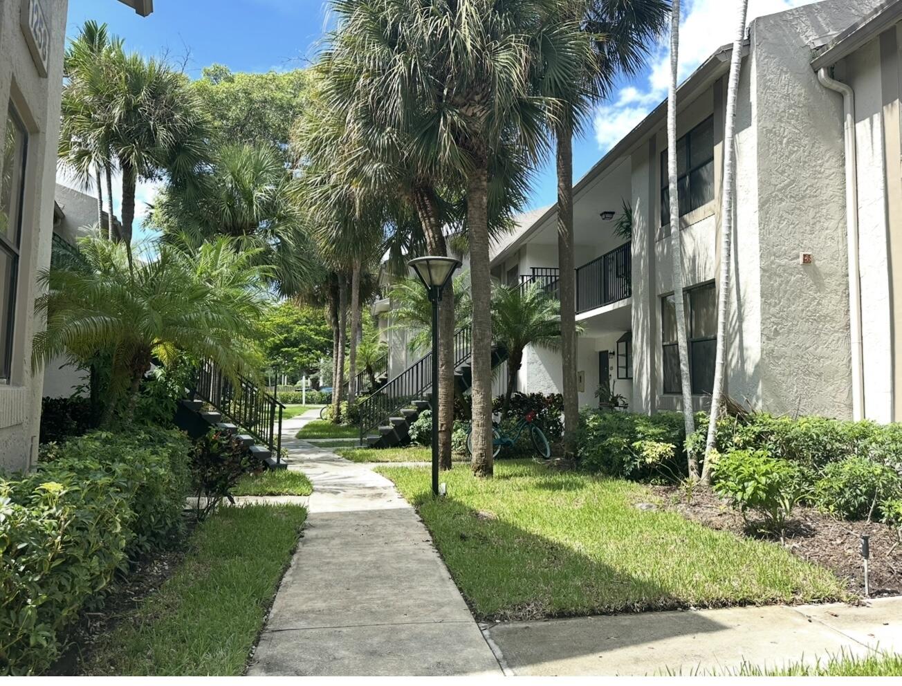 1256 S Military Trail 923