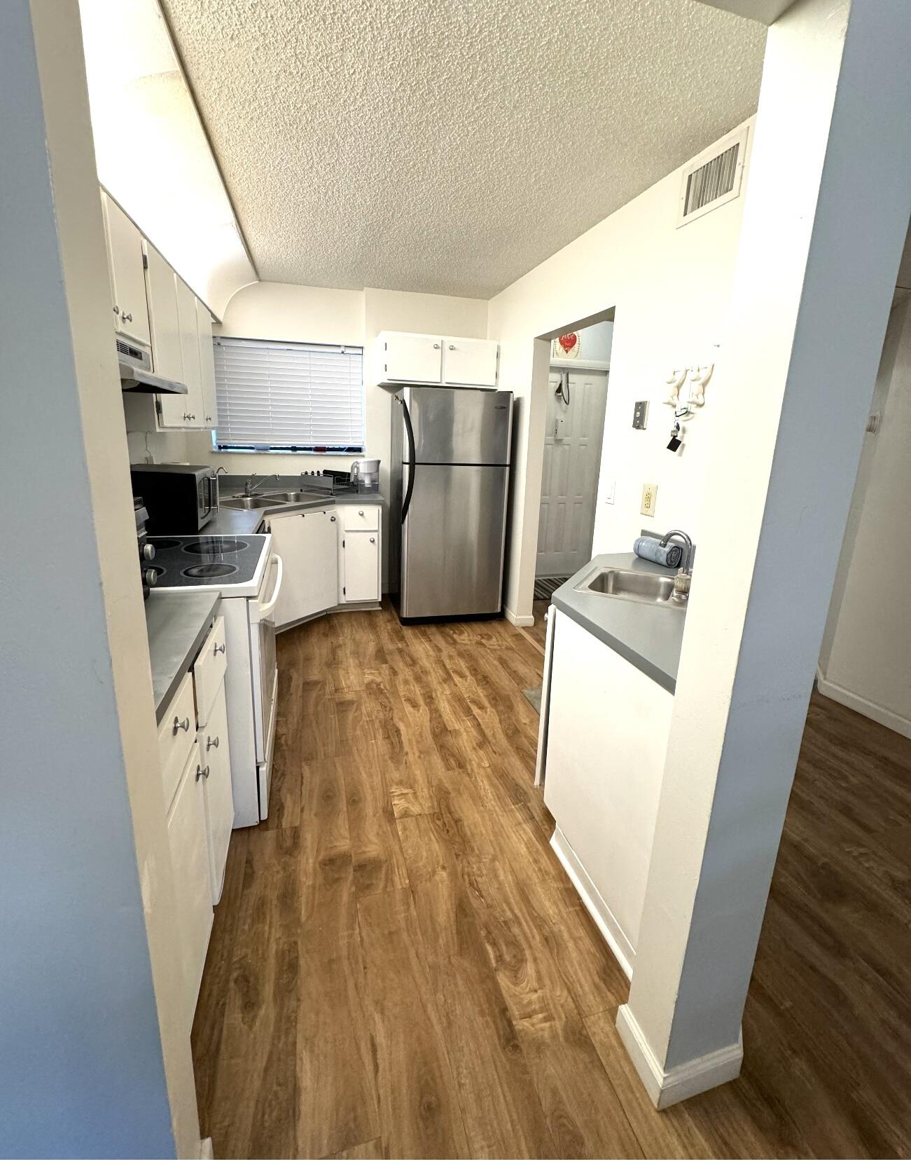 1256 S Military Trail 923
