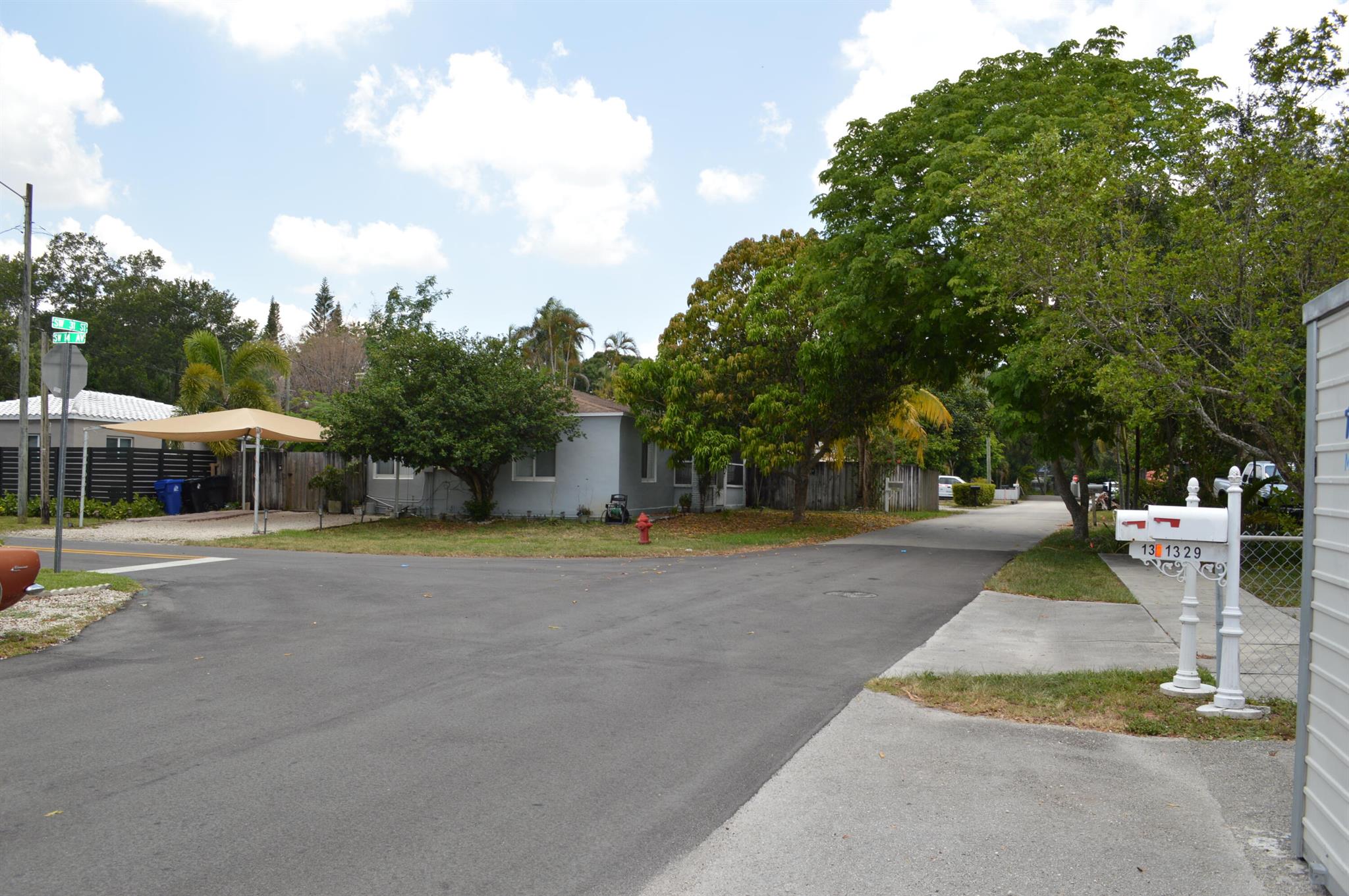 1329 SW 31st Street