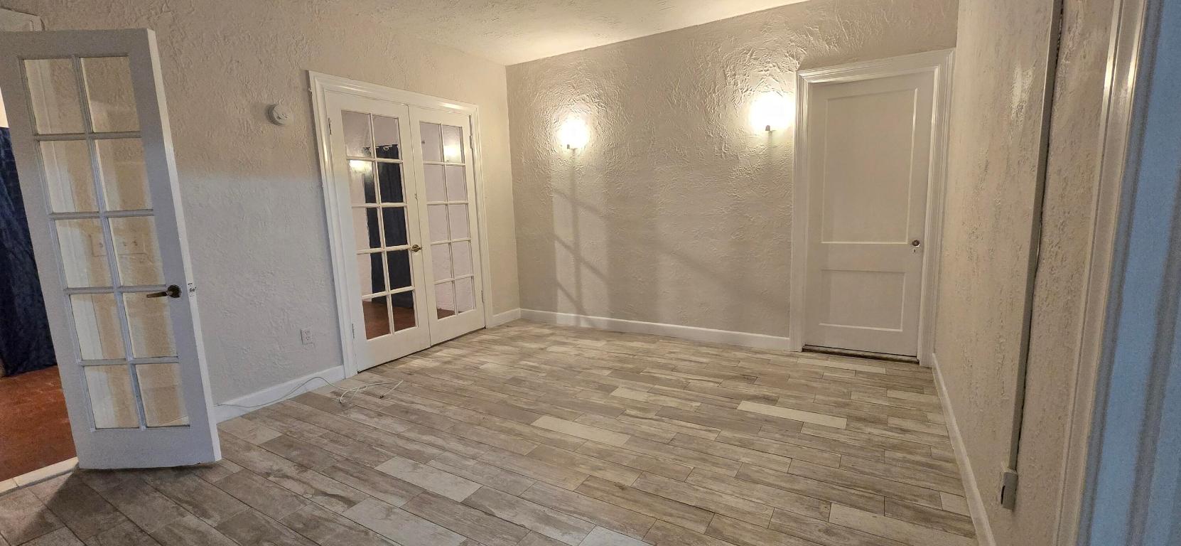 333 Walton Boulevard 1