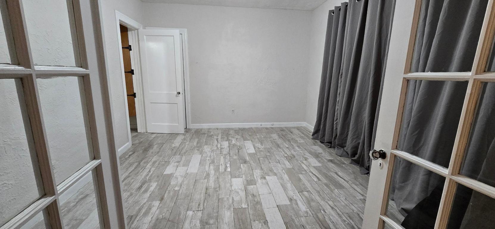 333 Walton Boulevard 1