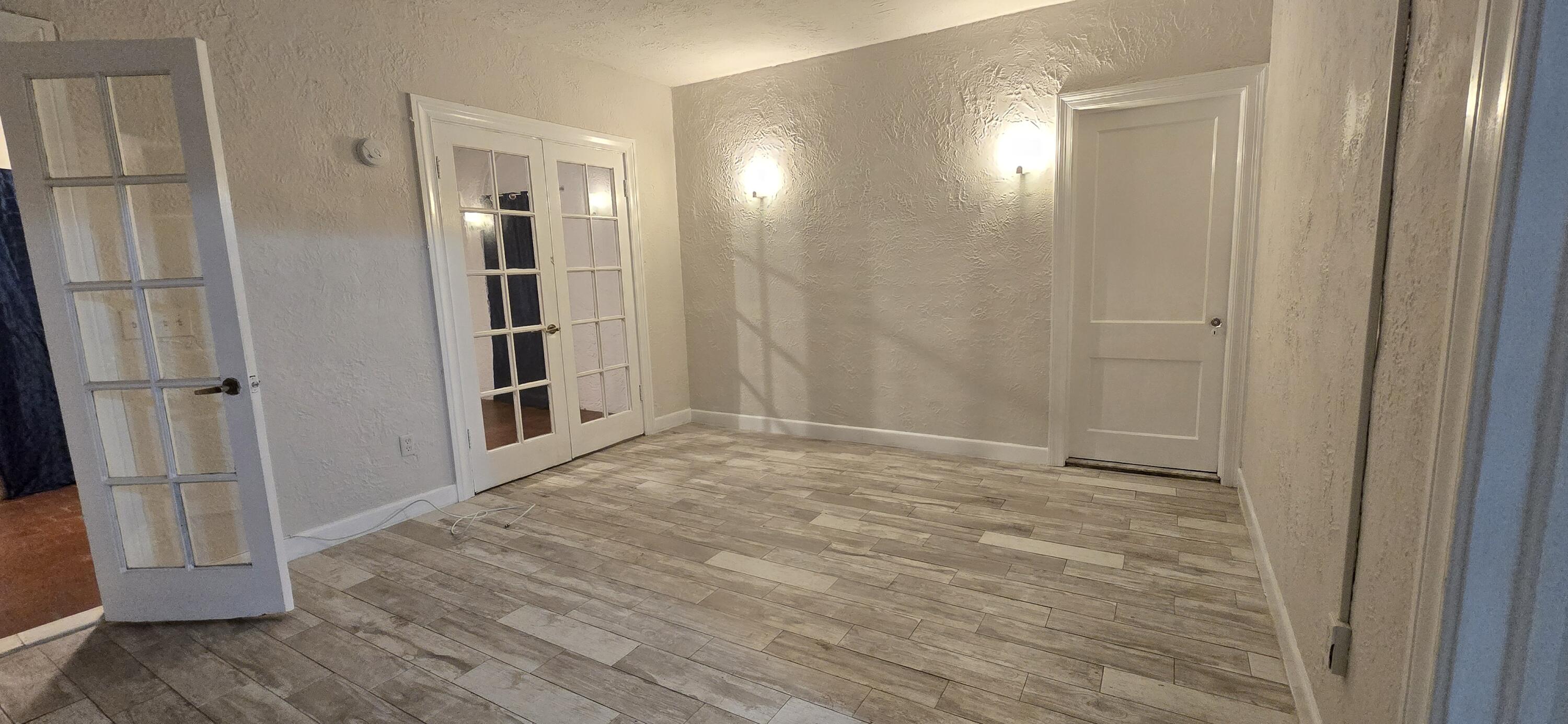 333 Walton Boulevard 1