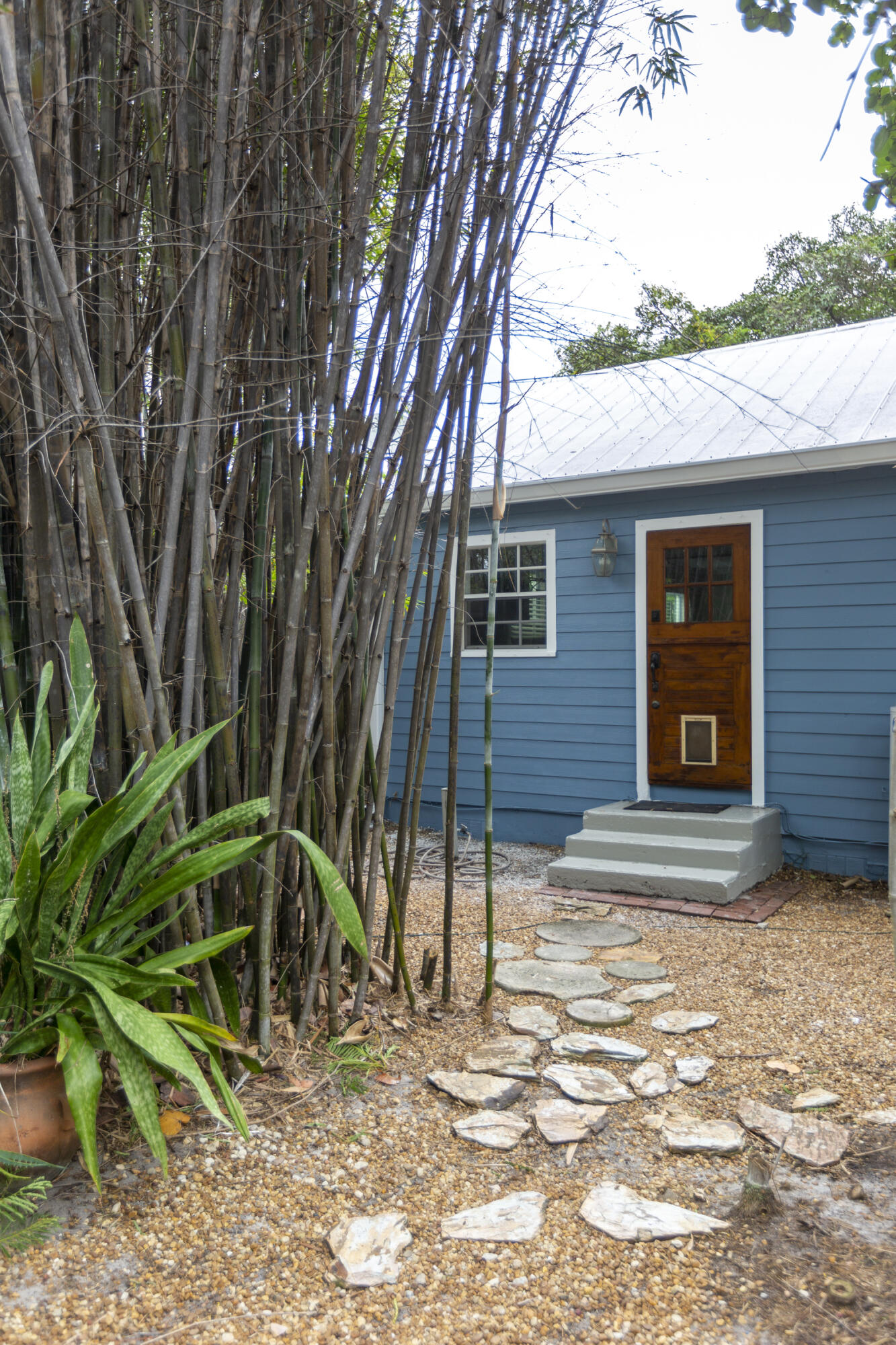 304 SE 3rd Avenue