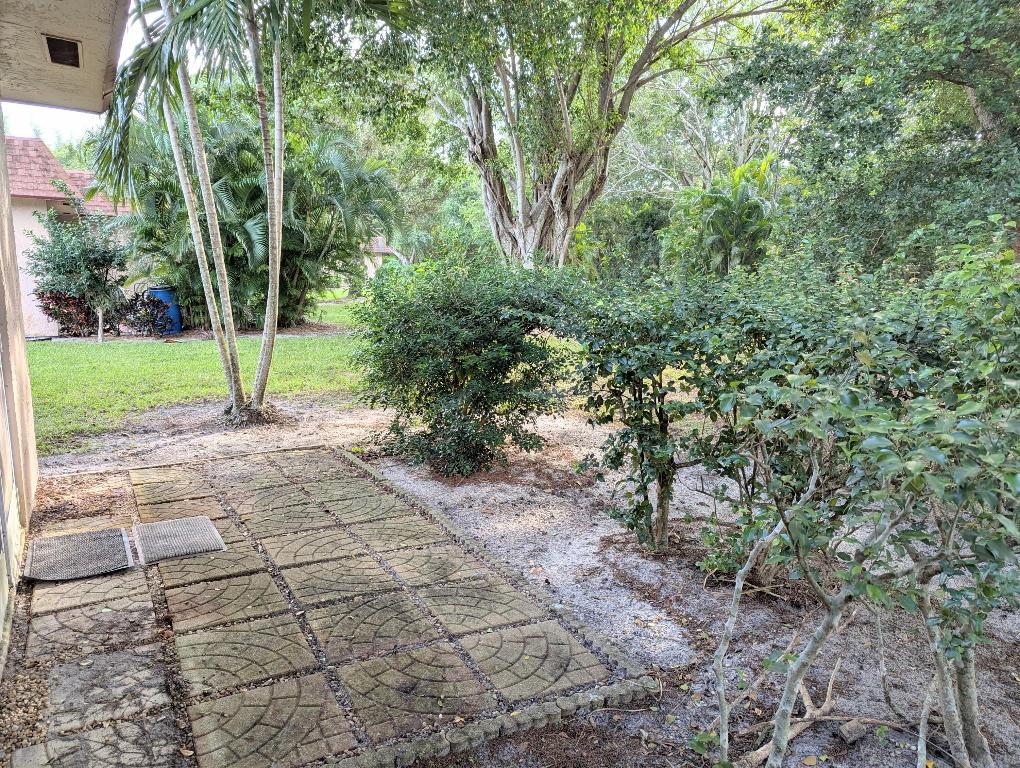 1914 Palmland Drive B