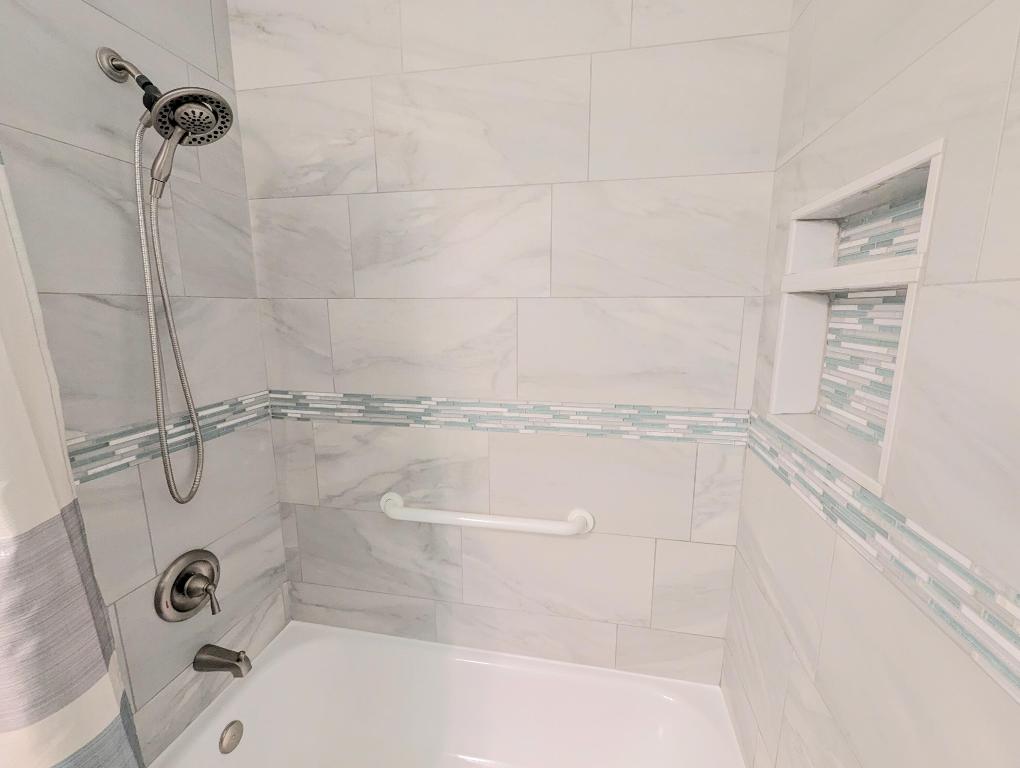 1914 Palmland Drive B