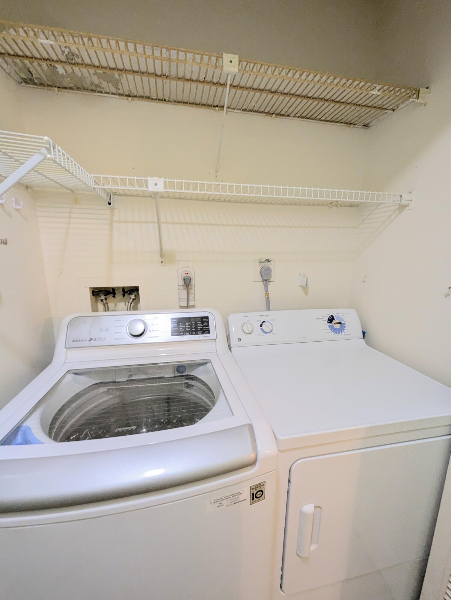 1914 Palmland Drive B