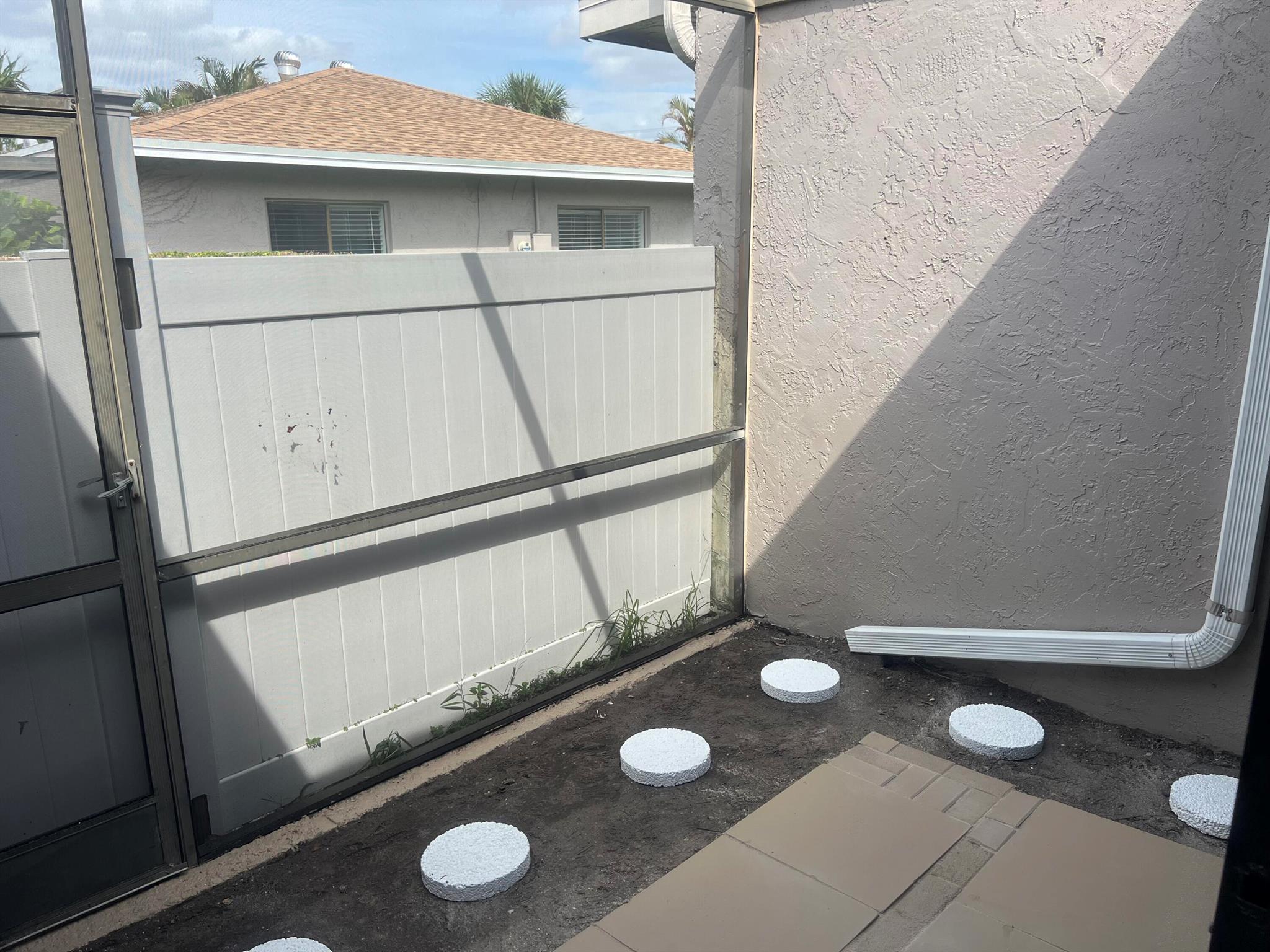 14910 Wildflower Lane