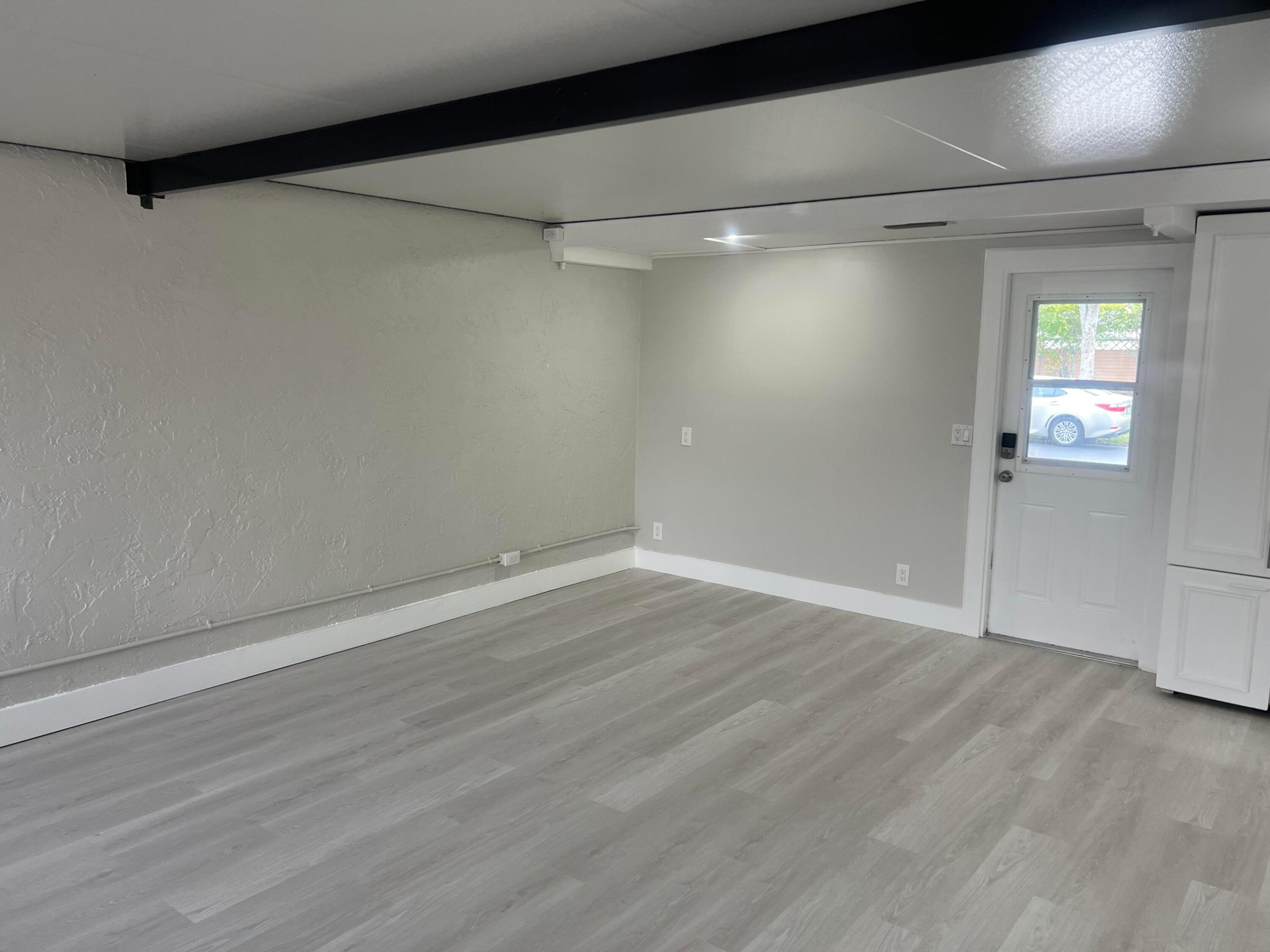 14910 Wildflower Lane