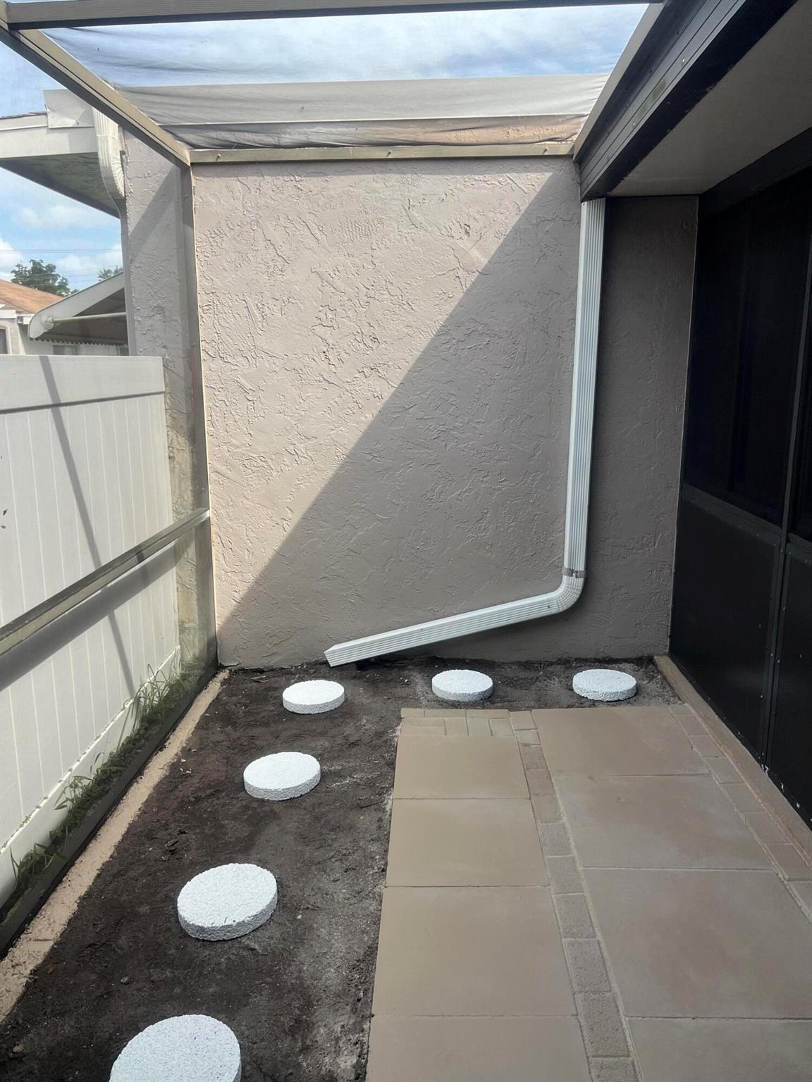 14910 Wildflower Lane