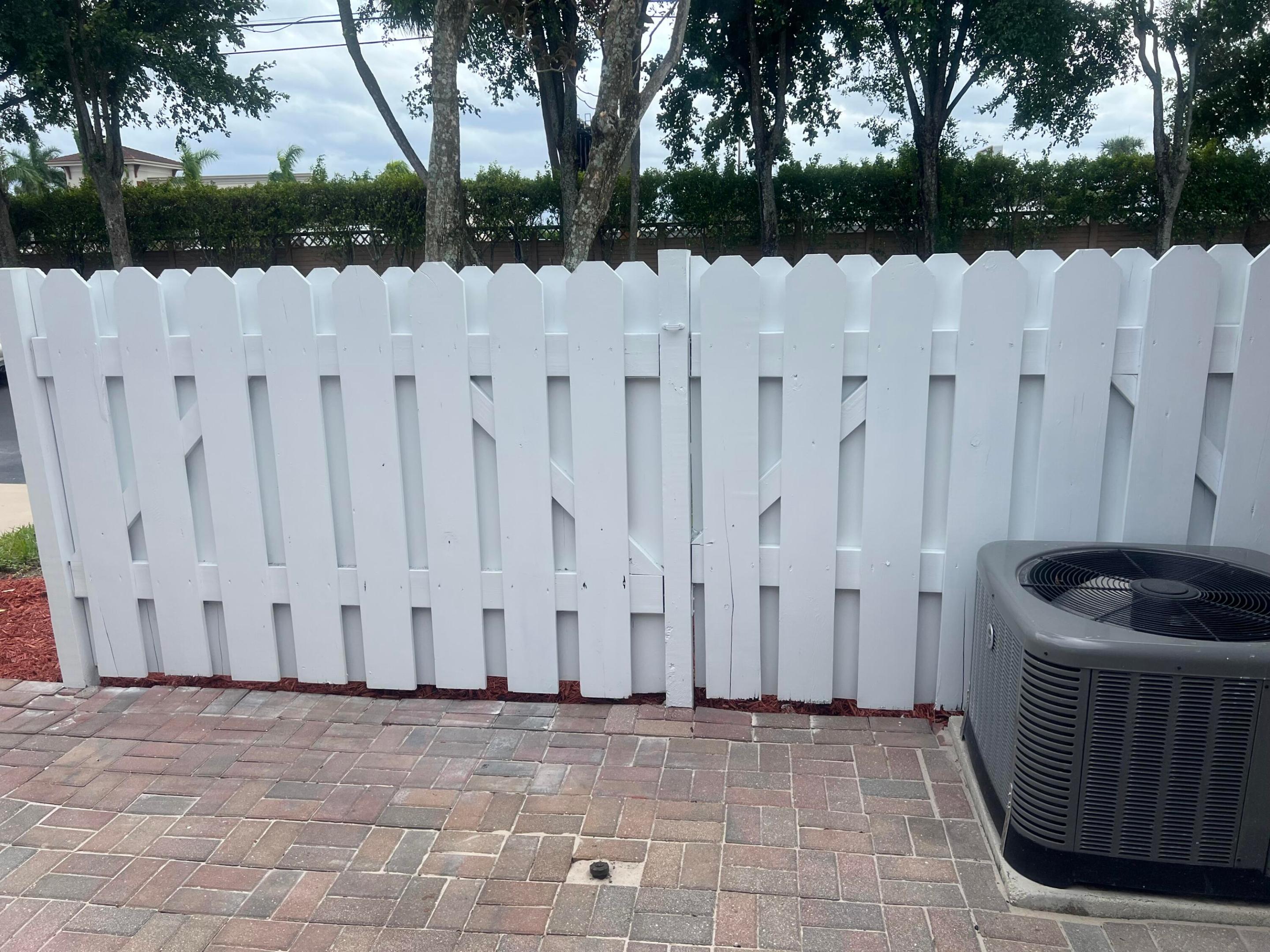 14910 Wildflower Lane