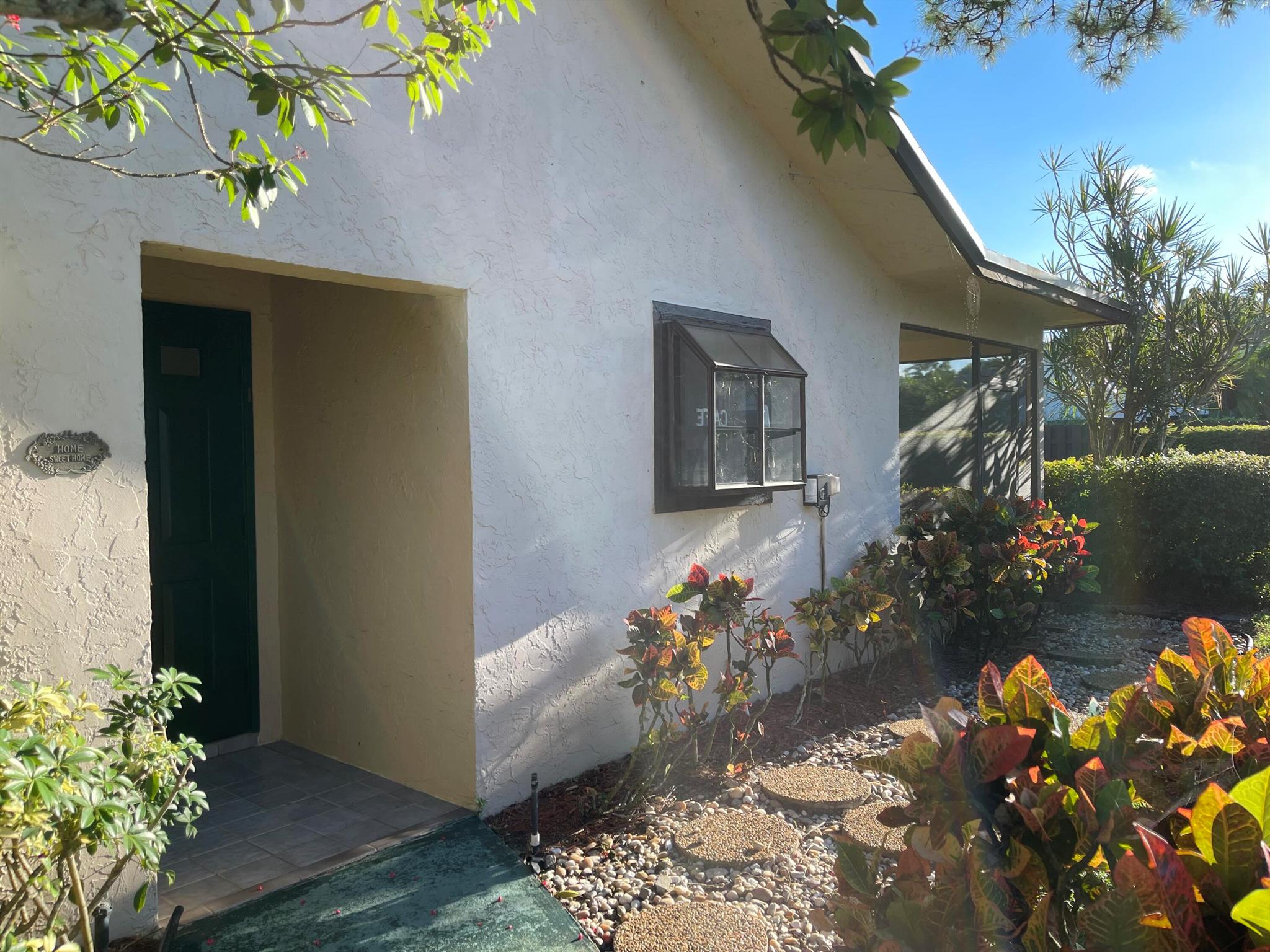354 SW 28th Avenue