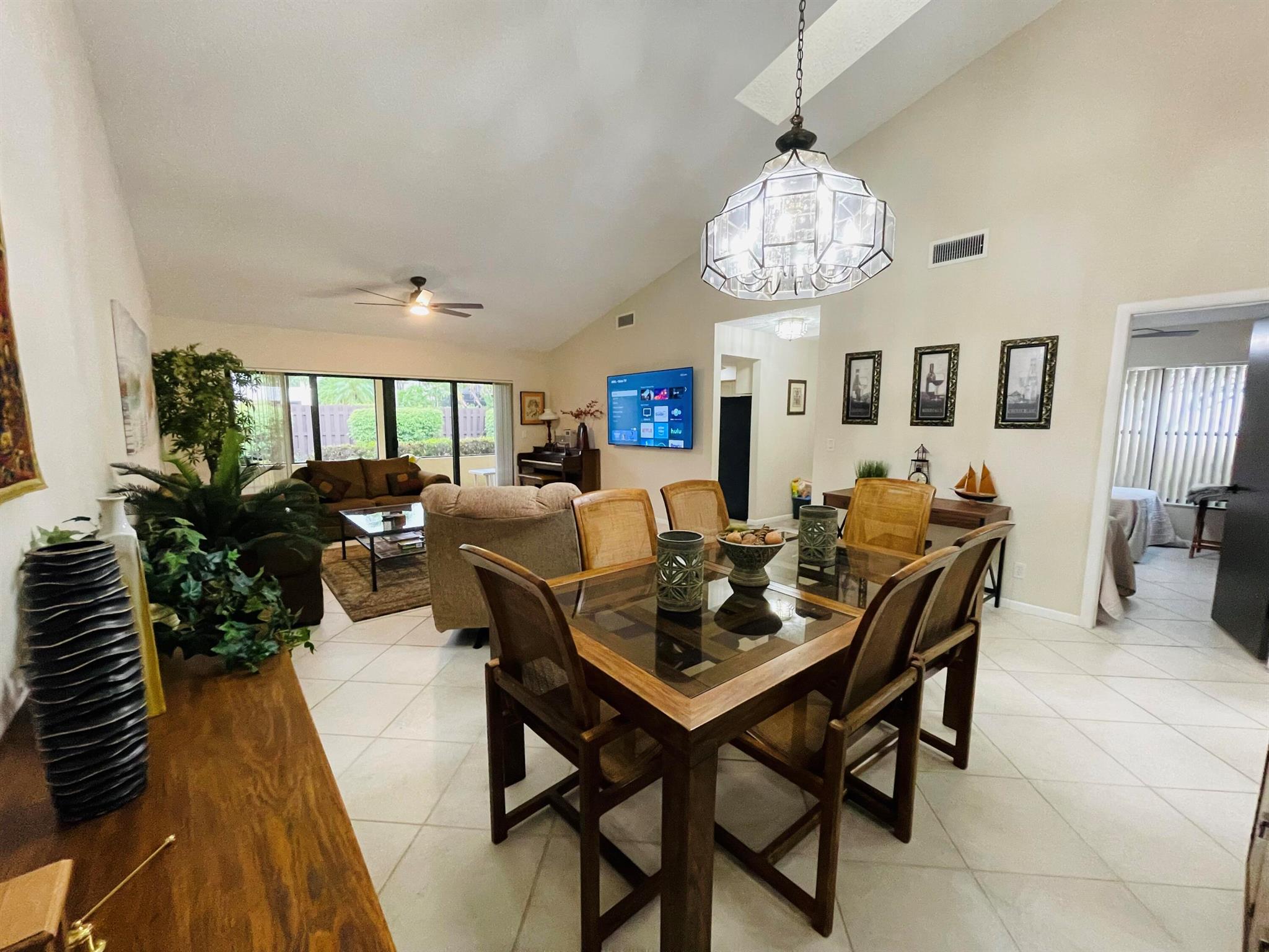 354 SW 28th Avenue