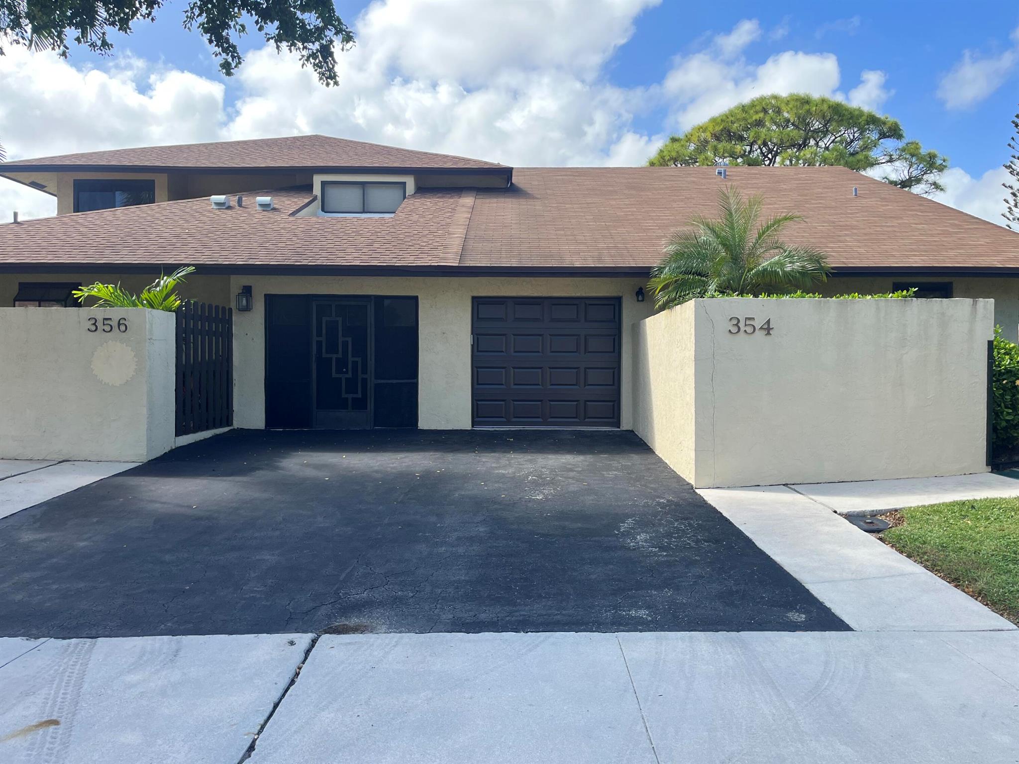 354 SW 28th Avenue
