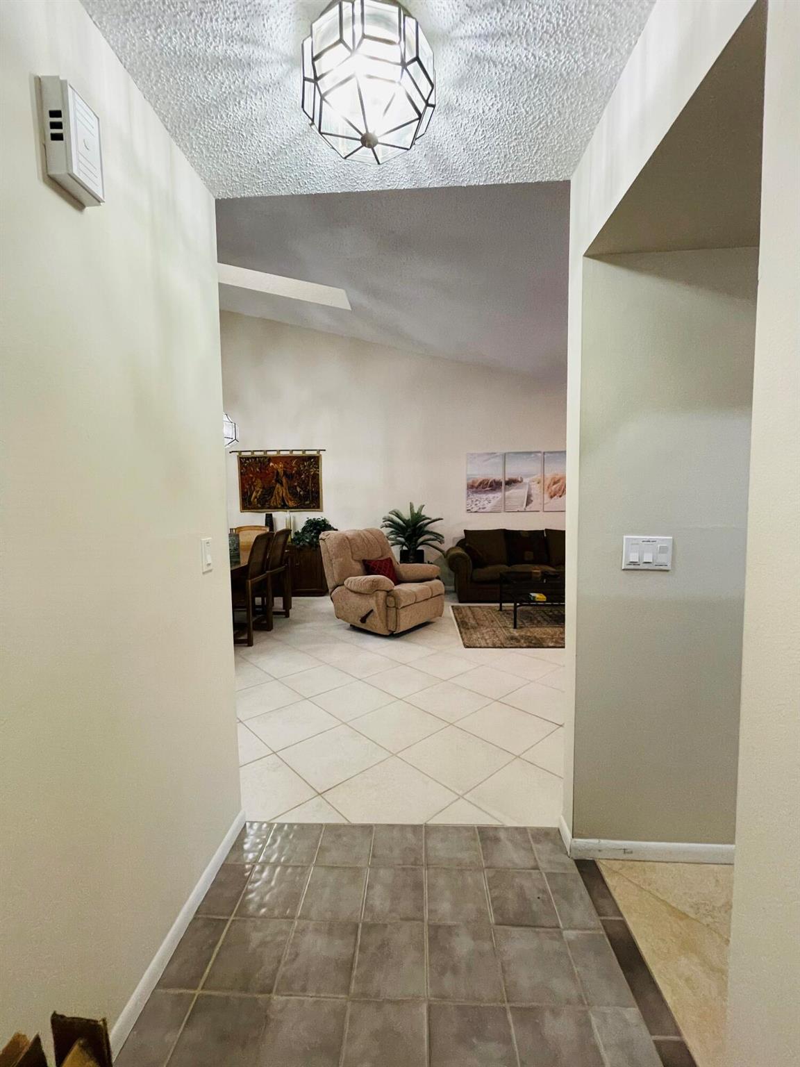 354 SW 28th Avenue